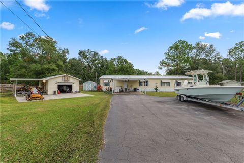 A home in LAKELAND