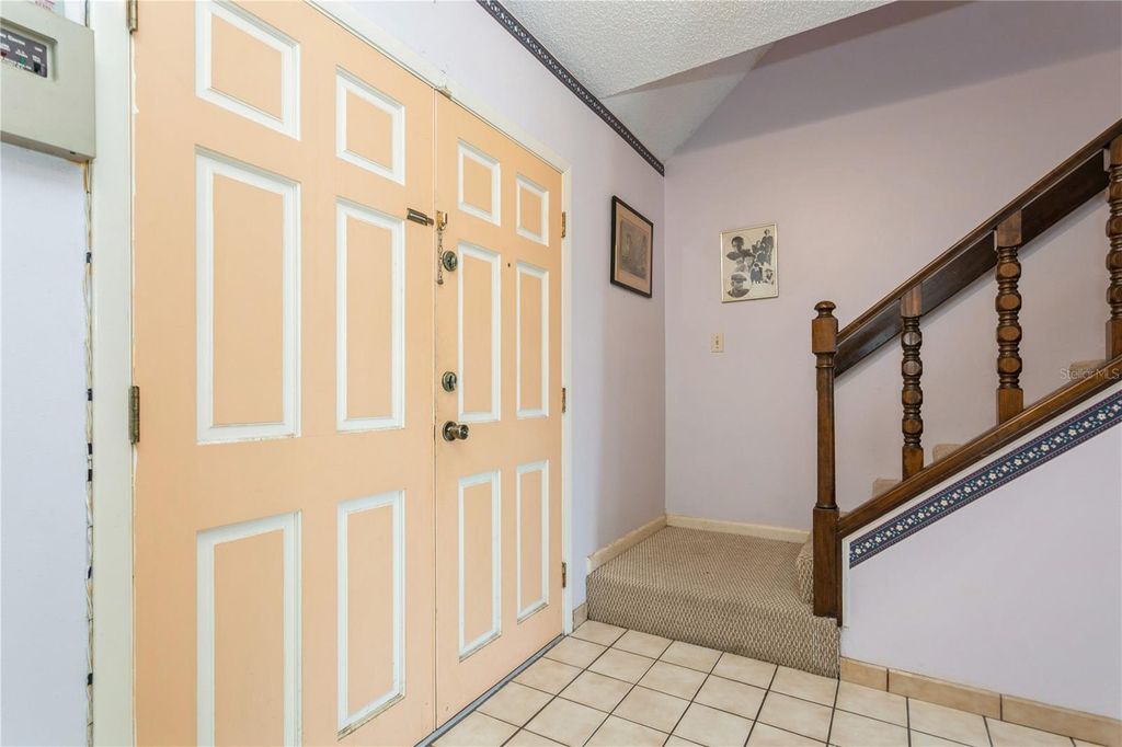 Photo of 7317 W Pocahontas Avenue, Tampa, FL 33634 (MLS # TB8386537)