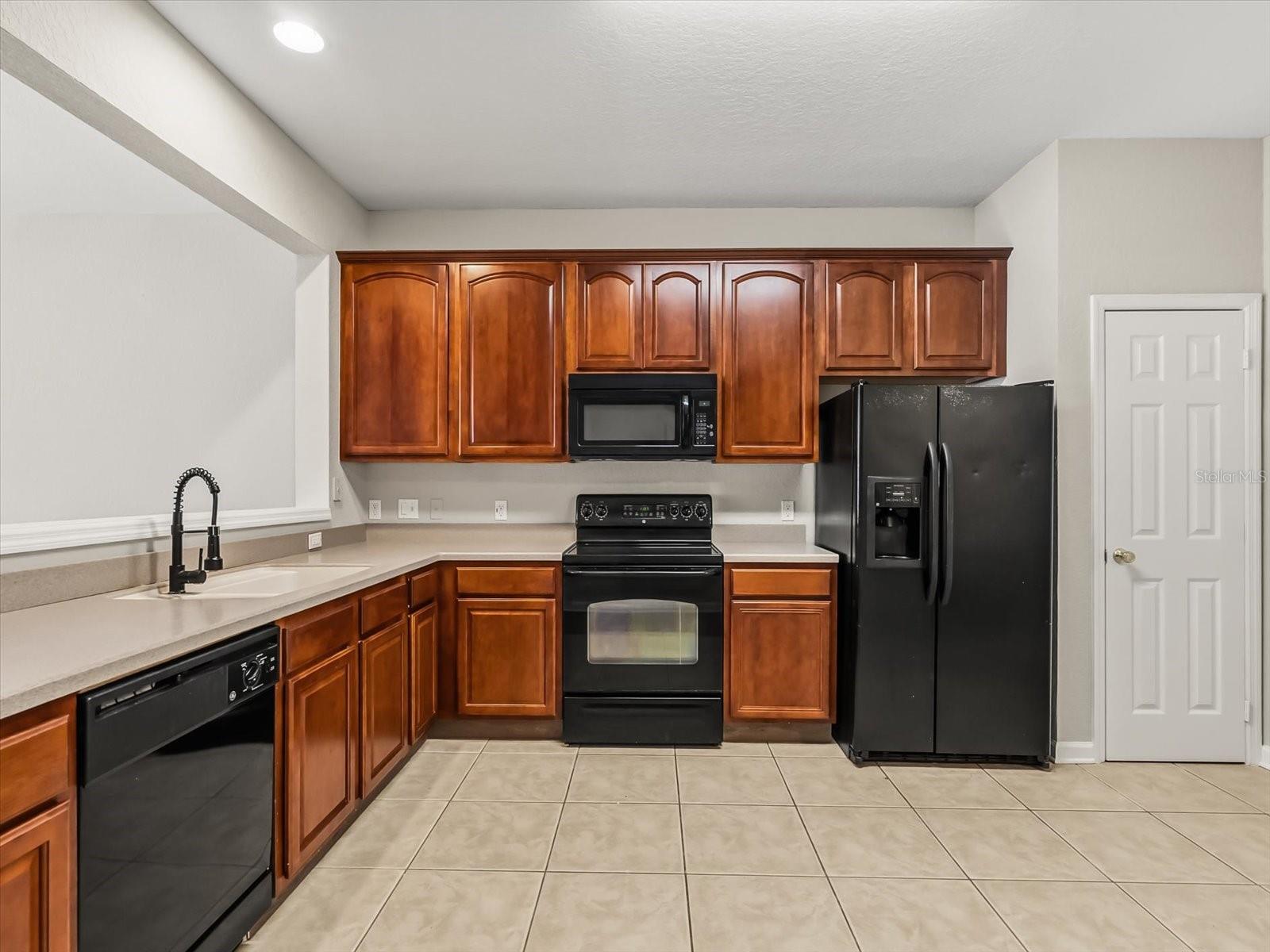 REGENCY OAKS UNIT ONE - Residential
