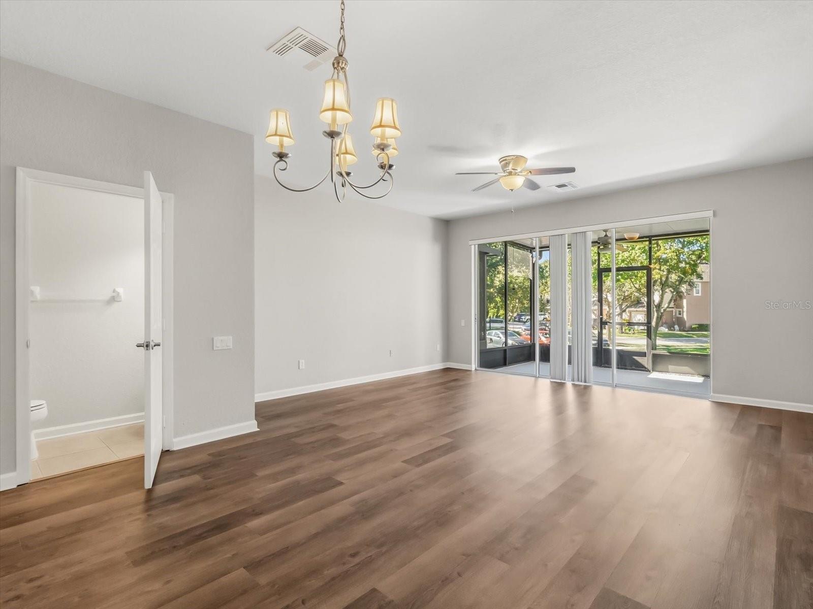 REGENCY OAKS UNIT ONE - Residential