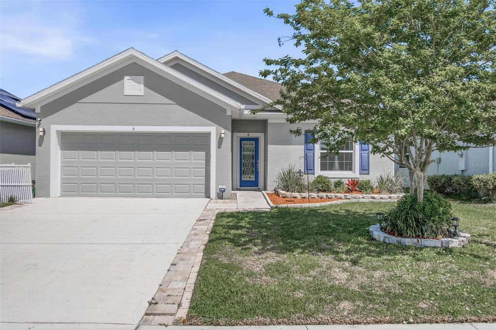 Photo of 6 Oakleaf Way, Palm Coast, FL 32137 (MLS # FC317676)