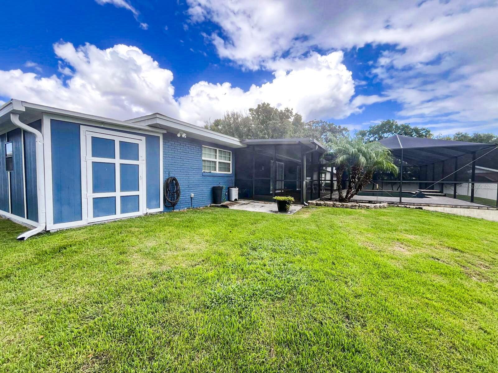 WOODLAKE - Residential Lease