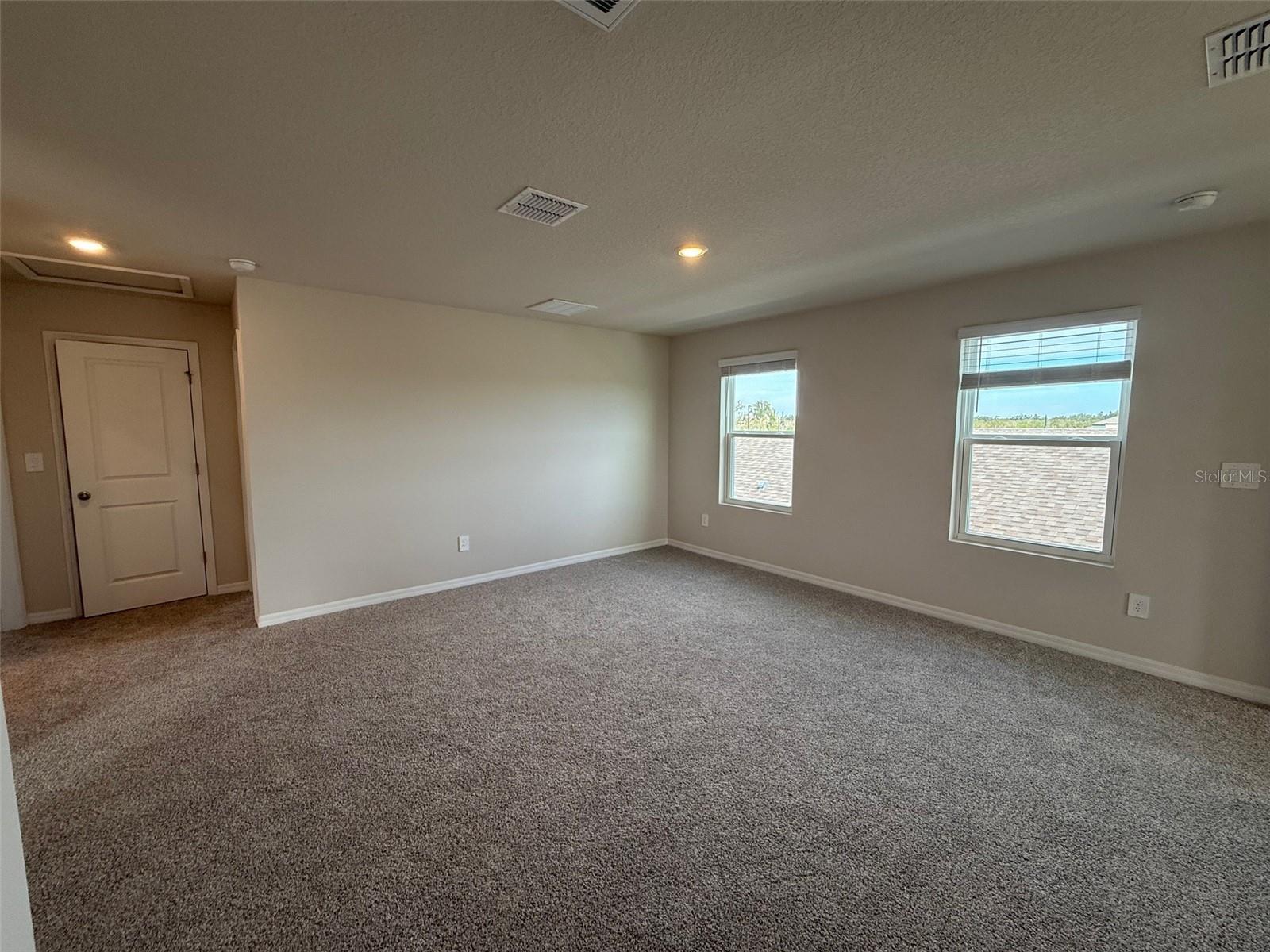 PARK EAST - Residential Lease