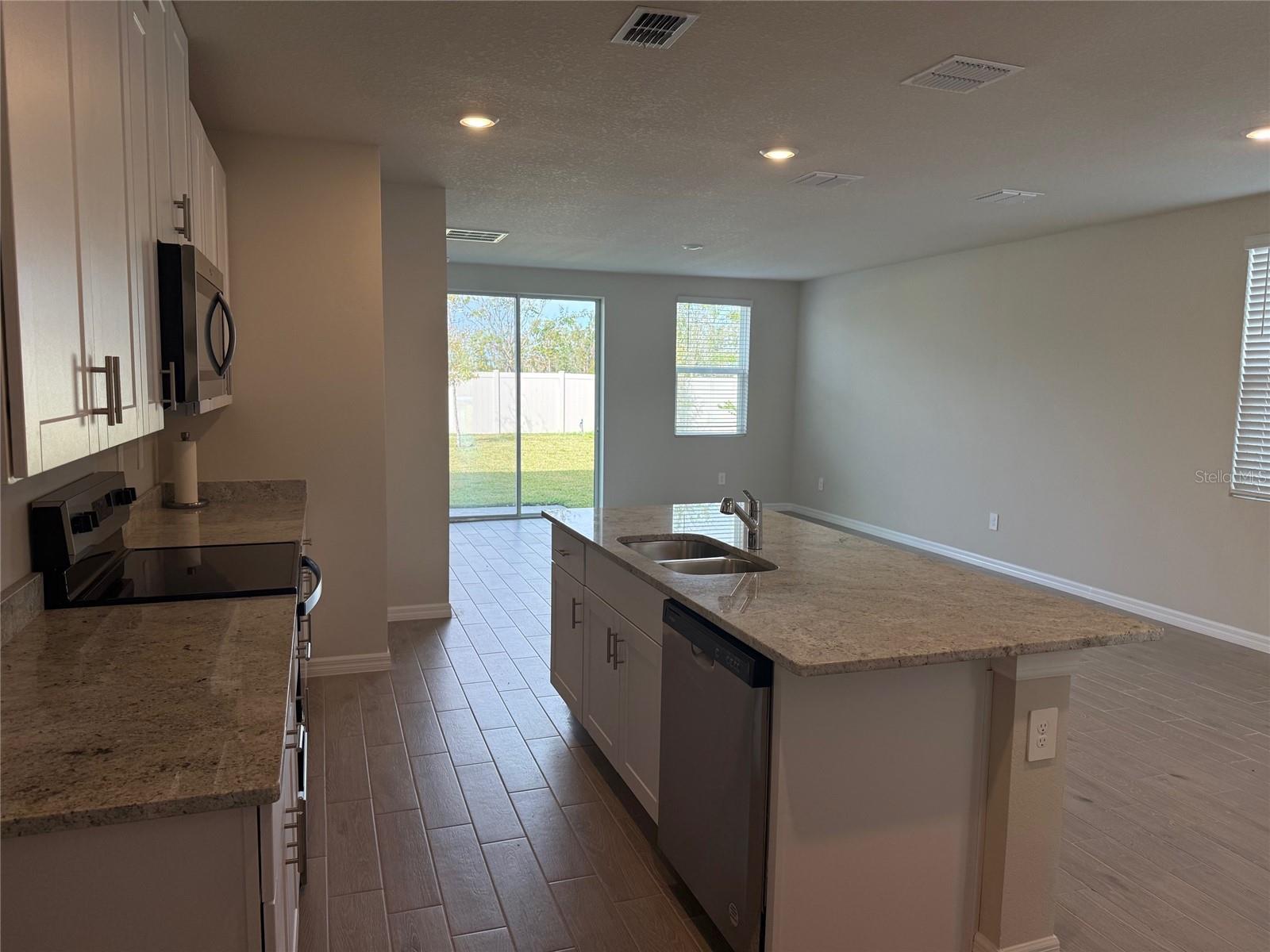 PARK EAST - Residential Lease