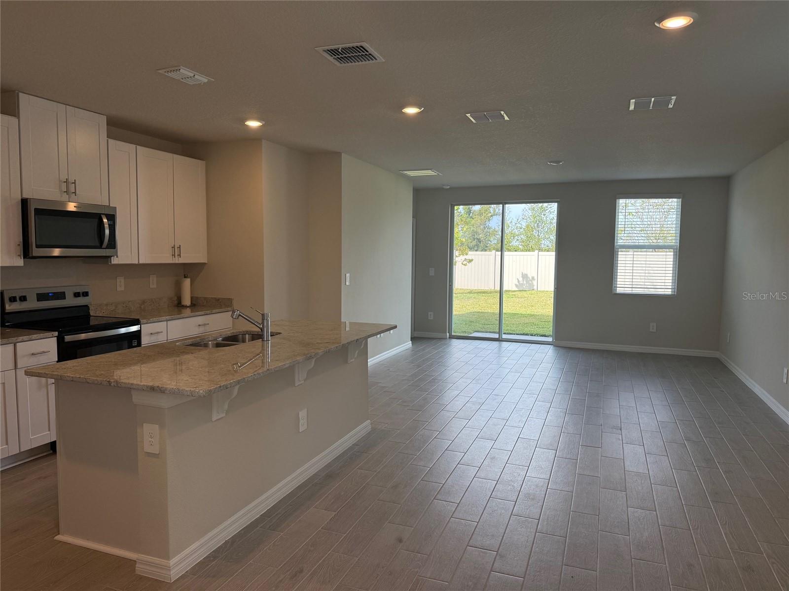 PARK EAST - Residential Lease