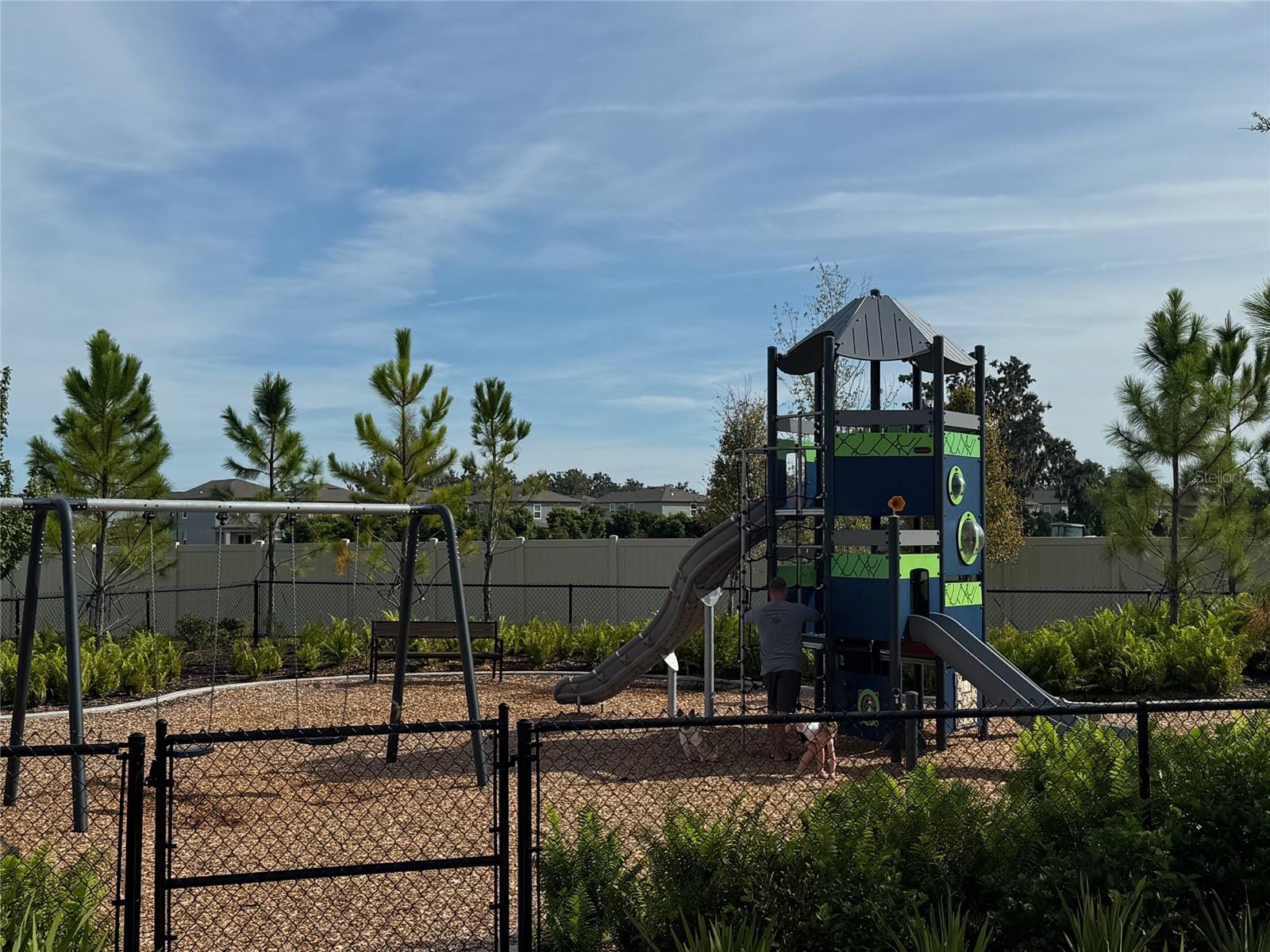 PARK EAST - Residential Lease