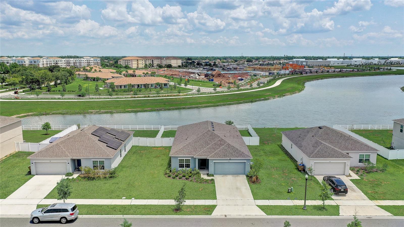 392 CITRINE LOOP
