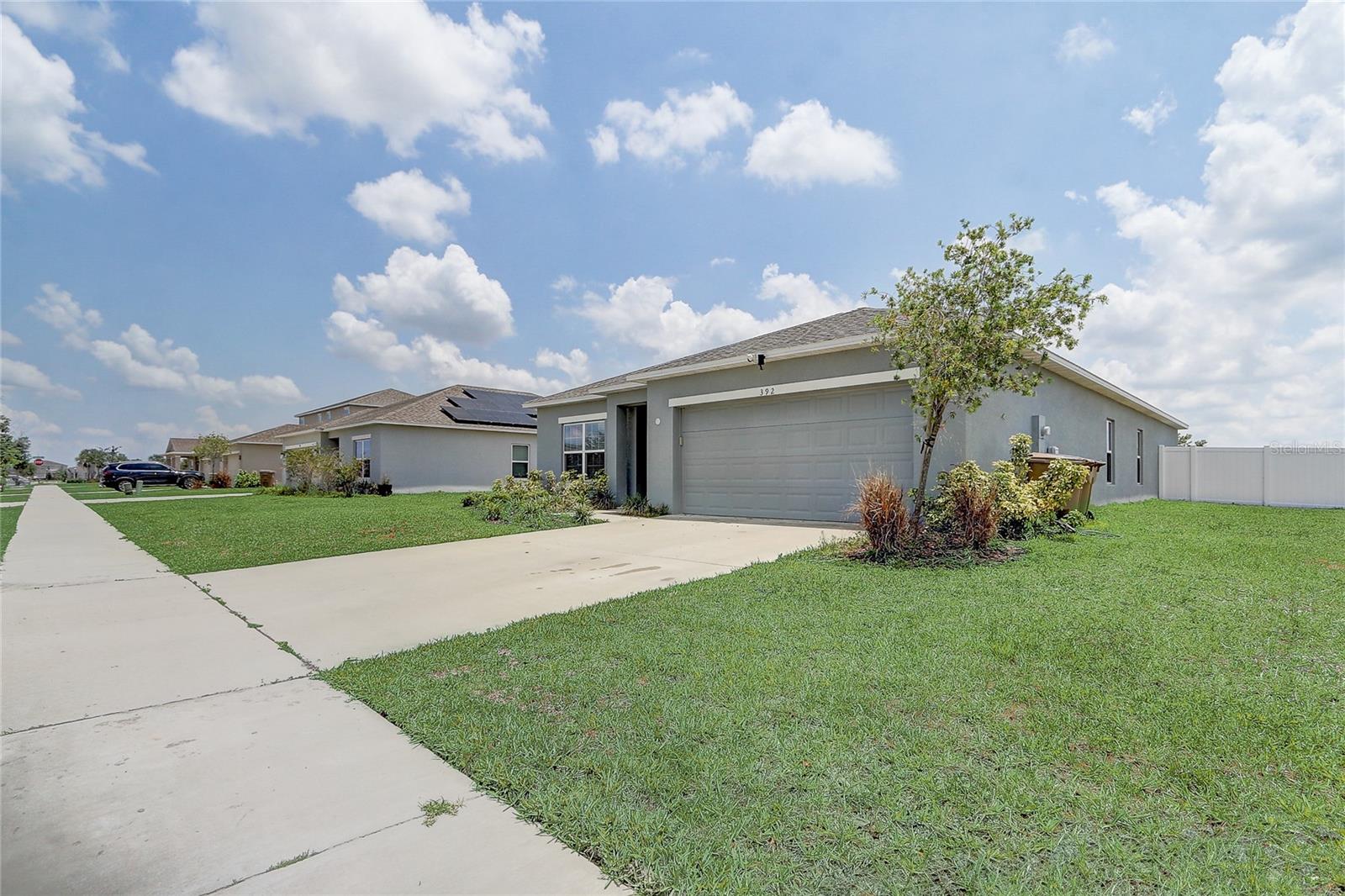 392 CITRINE LOOP