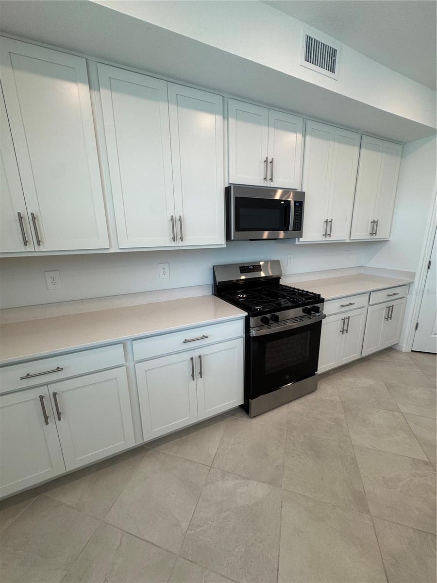 CALUSA COUNTRY CLUB - Residential Lease