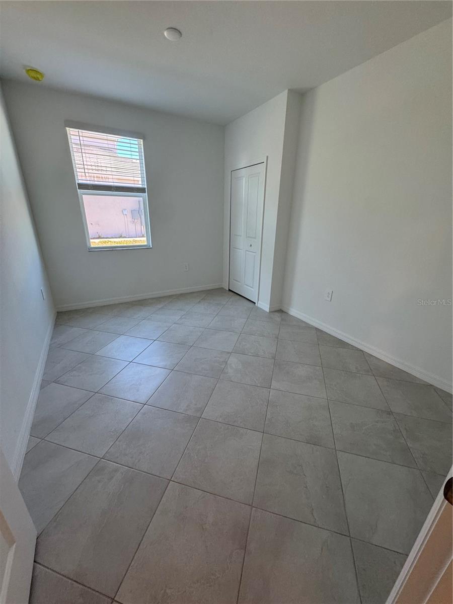 CALUSA COUNTRY CLUB - Residential Lease