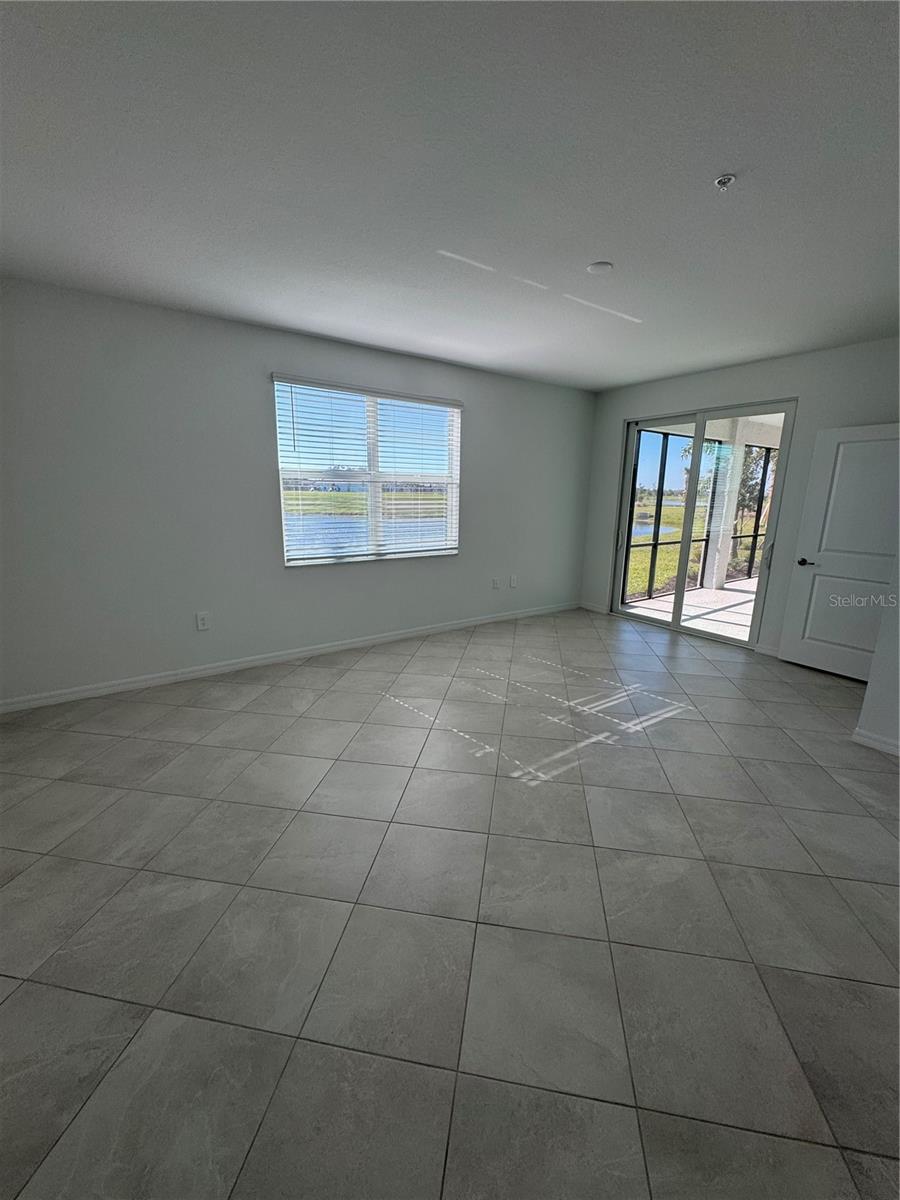 CALUSA COUNTRY CLUB - Residential Lease