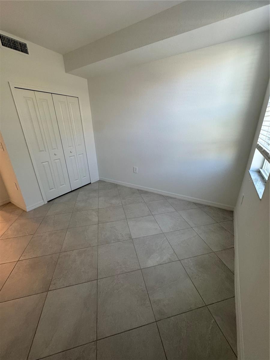 CALUSA COUNTRY CLUB - Residential Lease