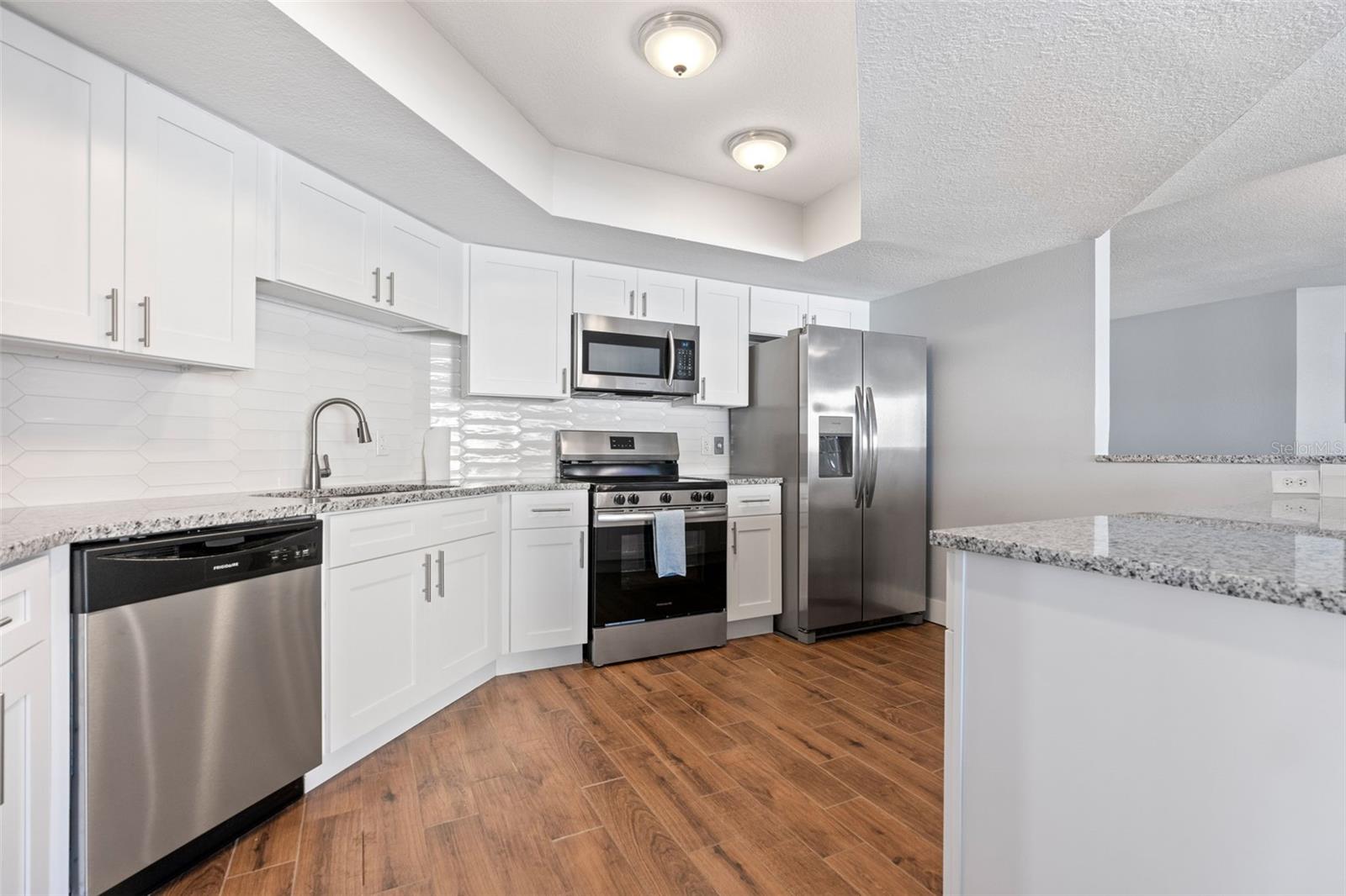 CRYSTAL ISLE UNREC - Residential