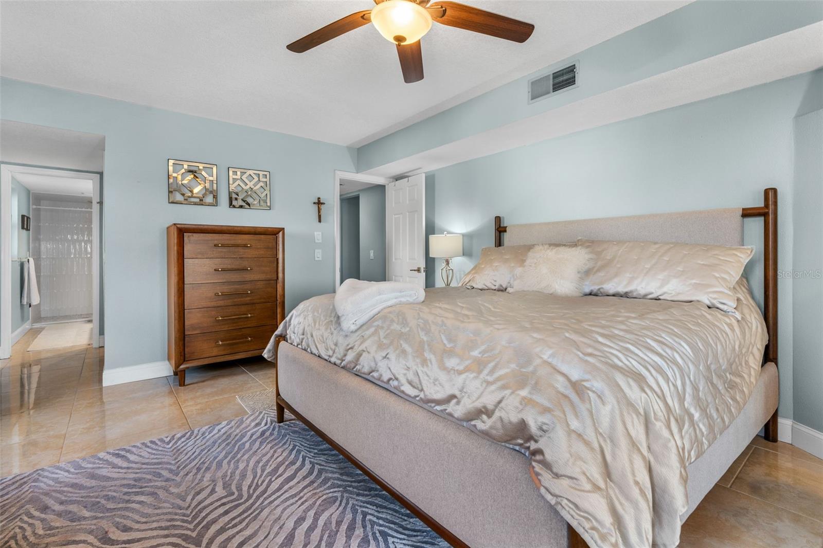 CRYSTAL ISLE UNREC - Residential