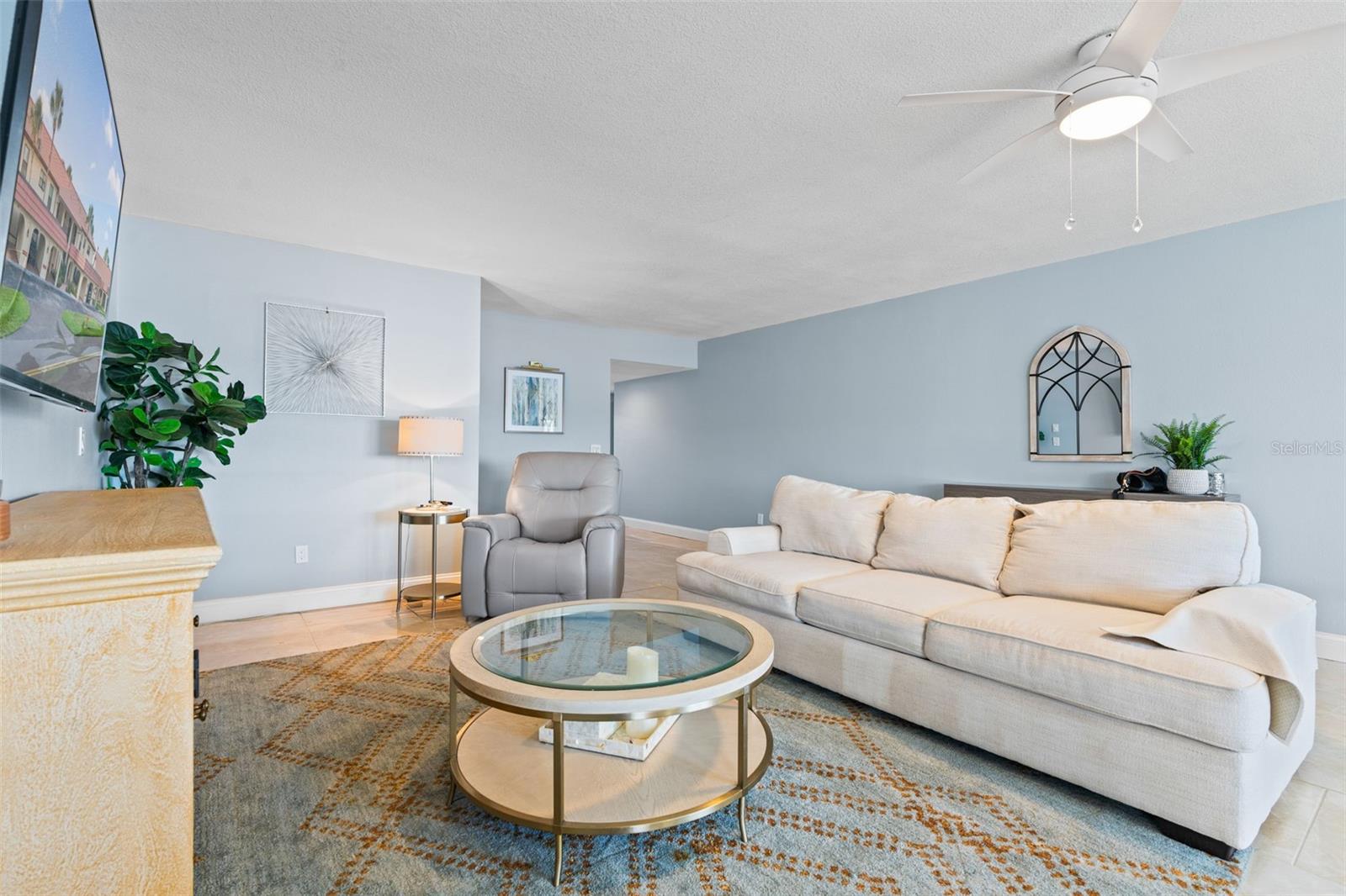 CRYSTAL ISLE UNREC - Residential