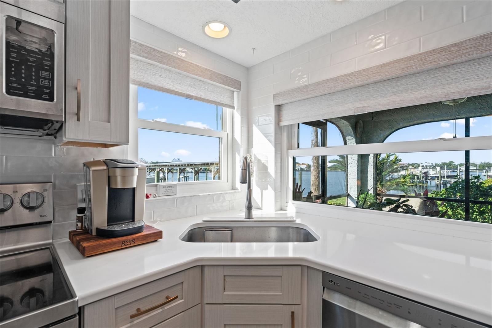 CRYSTAL ISLE UNREC - Residential