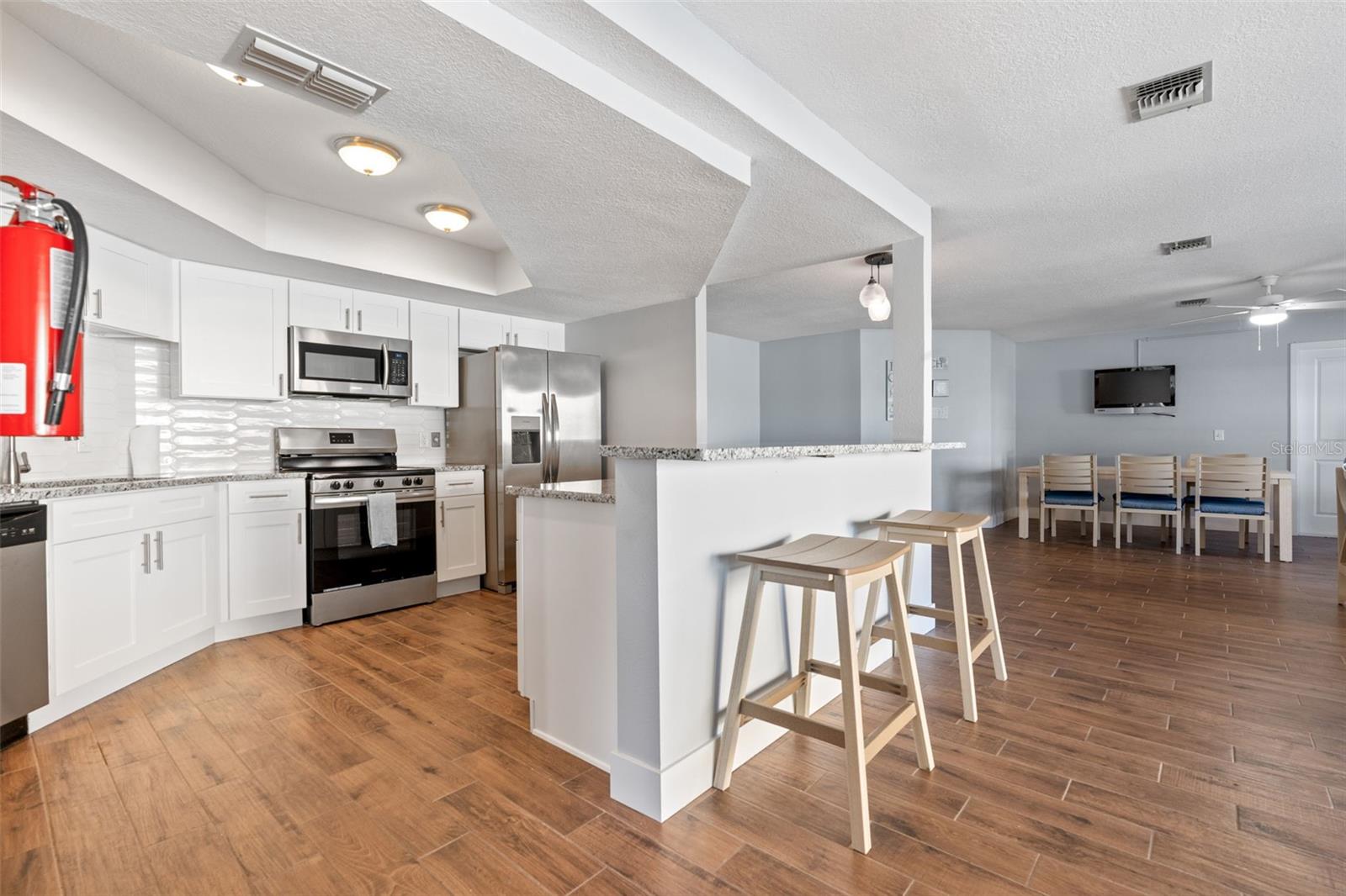 CRYSTAL ISLE UNREC - Residential