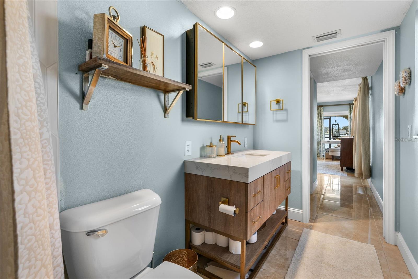 CRYSTAL ISLE UNREC - Residential