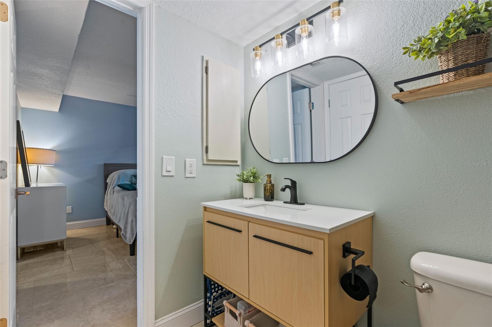 CRYSTAL ISLE UNREC - Residential