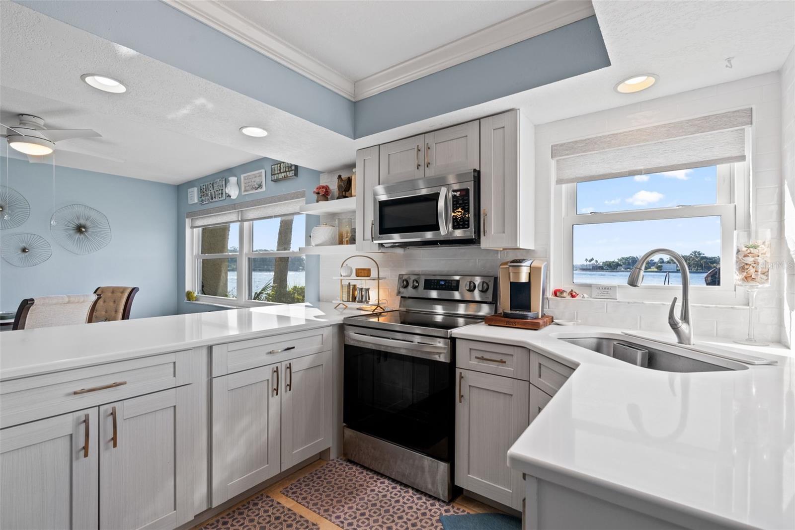 CRYSTAL ISLE UNREC - Residential