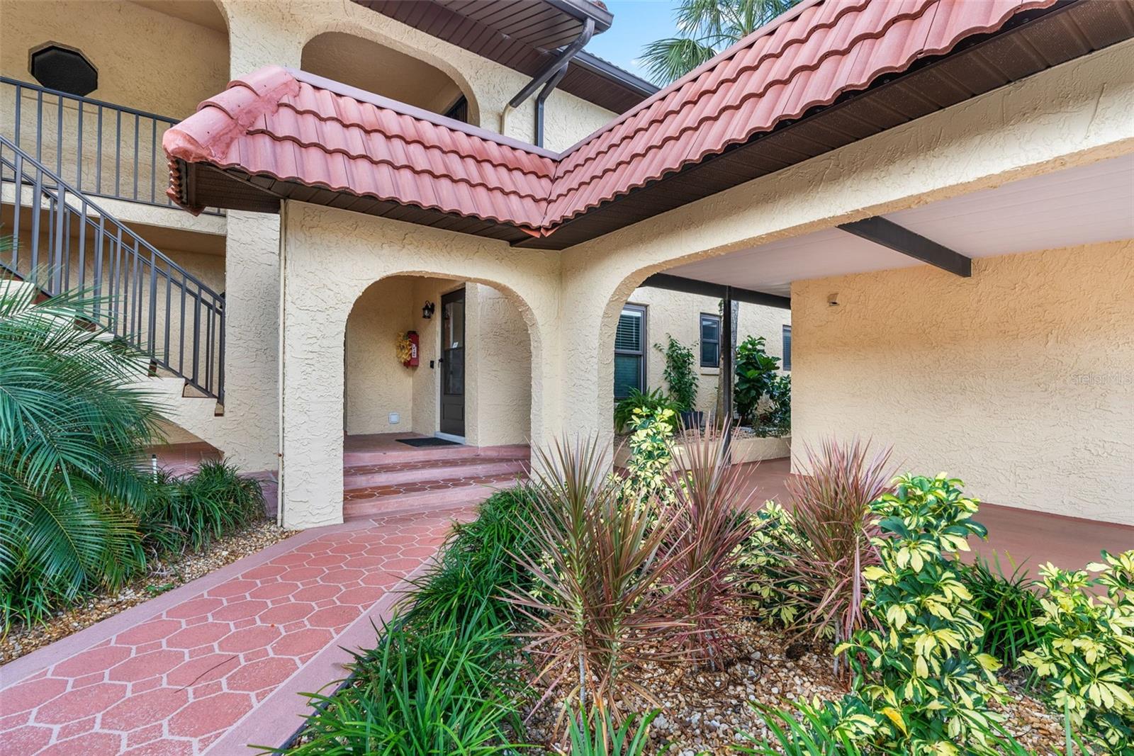 CRYSTAL ISLE UNREC - Residential