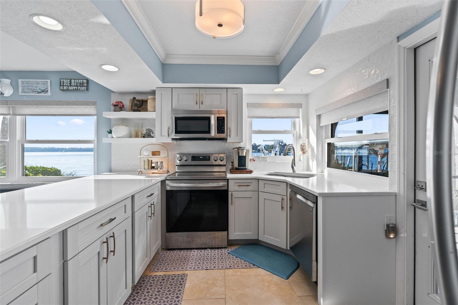 CRYSTAL ISLE UNREC - Residential