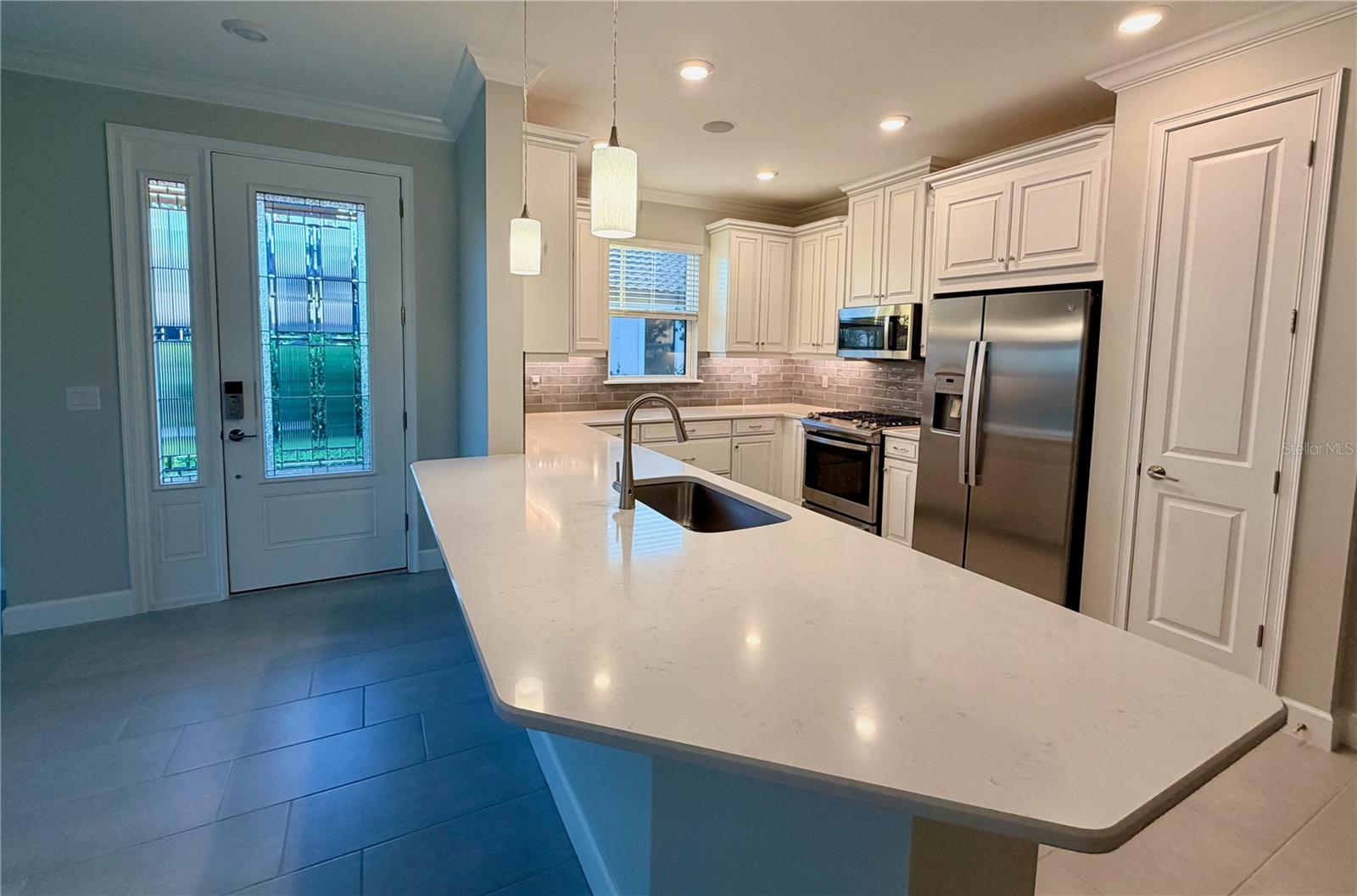 AZARIO ESPLANADE - Residential