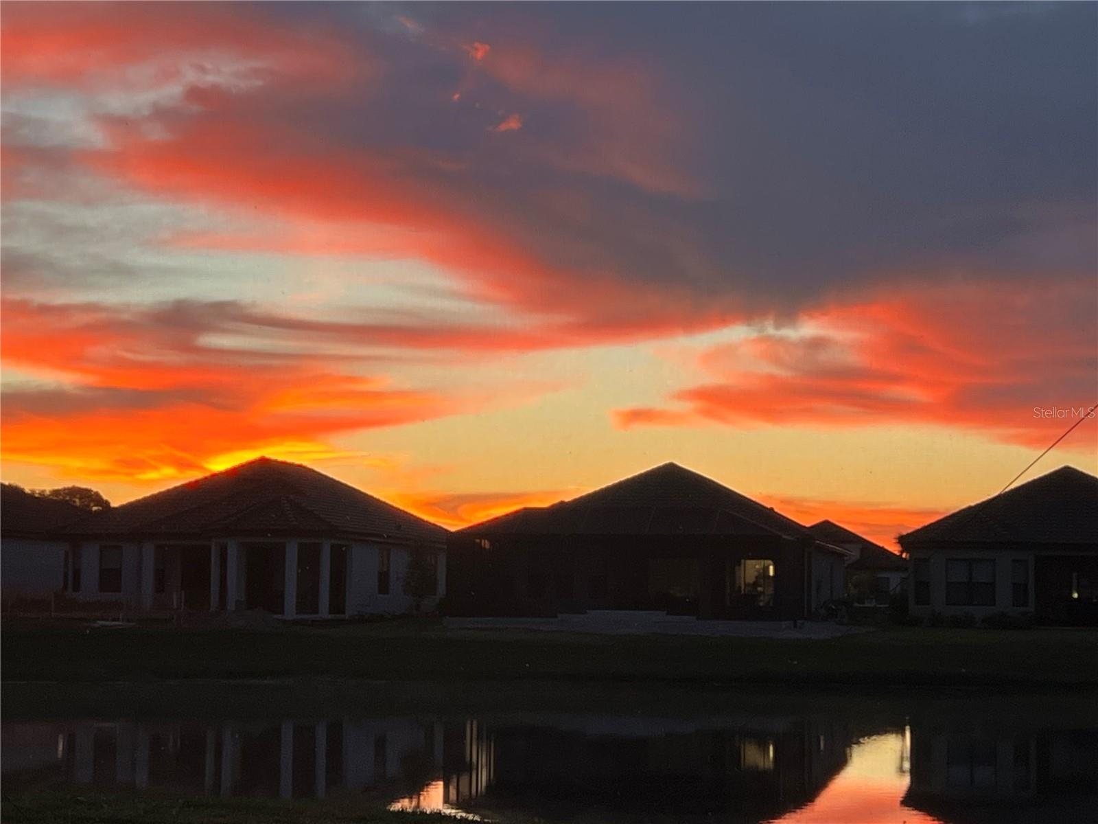 AZARIO ESPLANADE - Residential