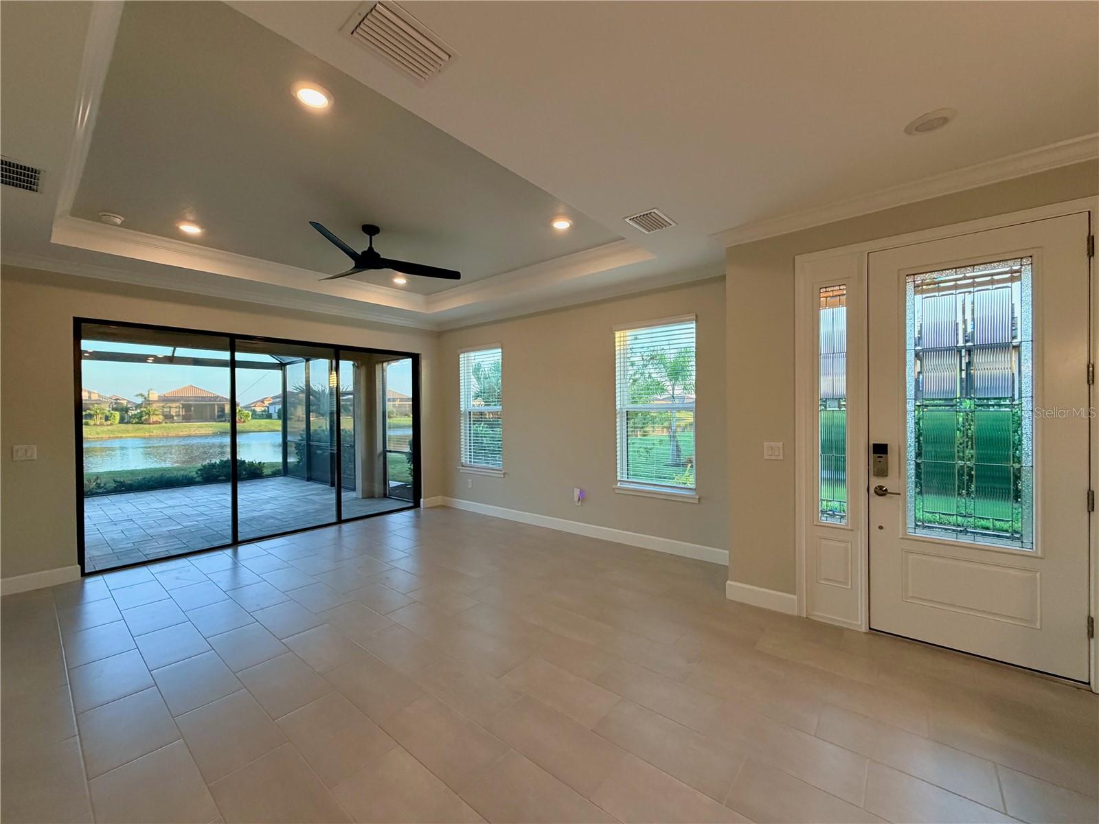 AZARIO ESPLANADE - Residential