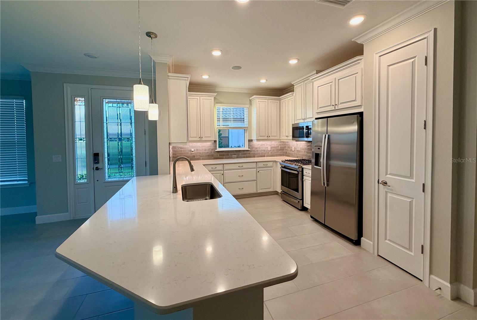 AZARIO ESPLANADE - Residential