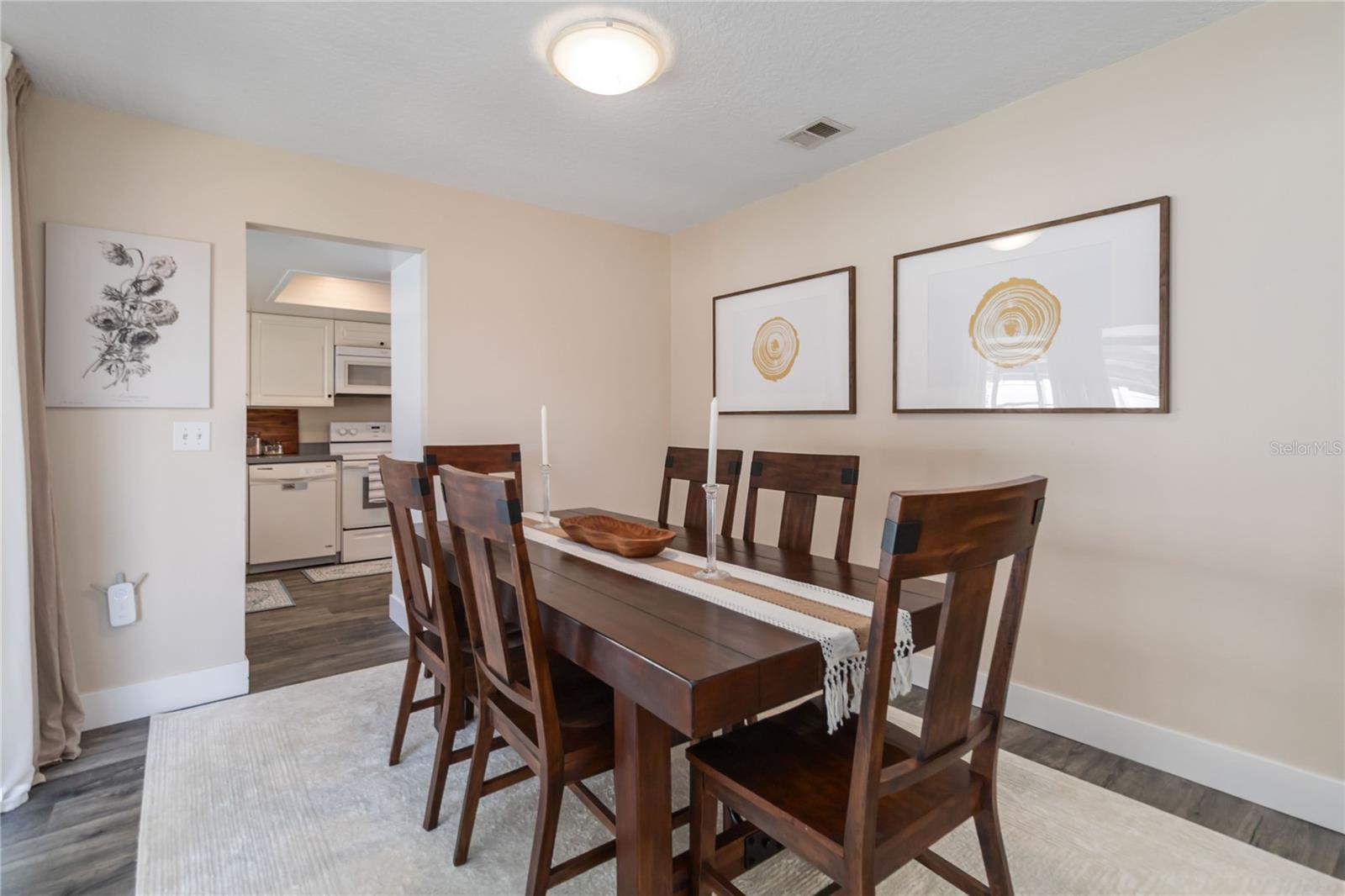 PRIMA VISTA - Residential