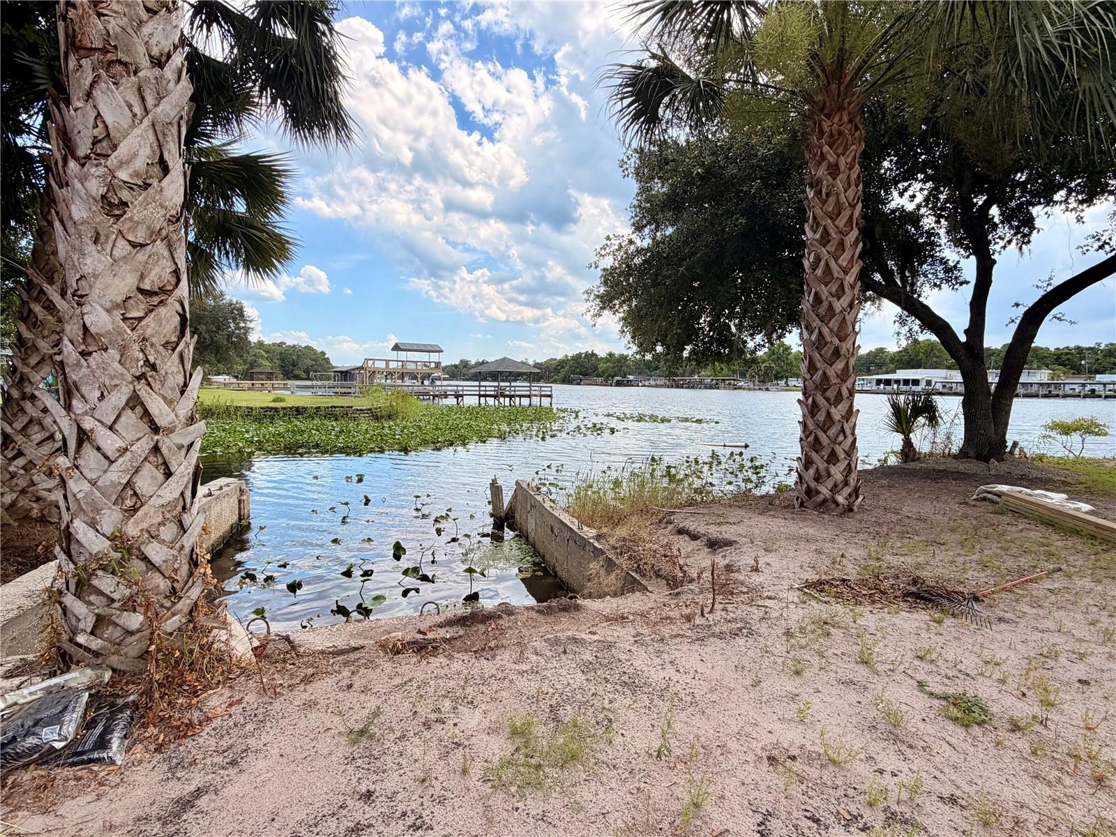 1570 RIVEREDGE COURT