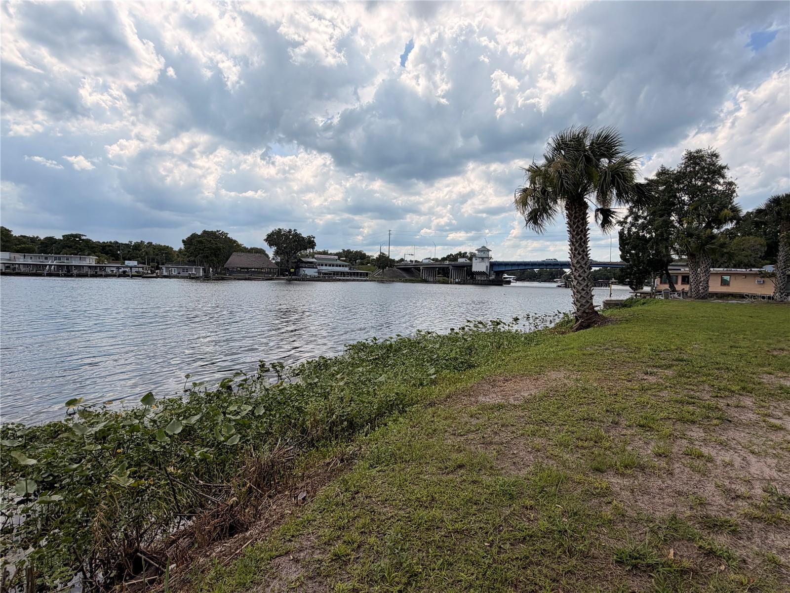 1570 RIVEREDGE COURT