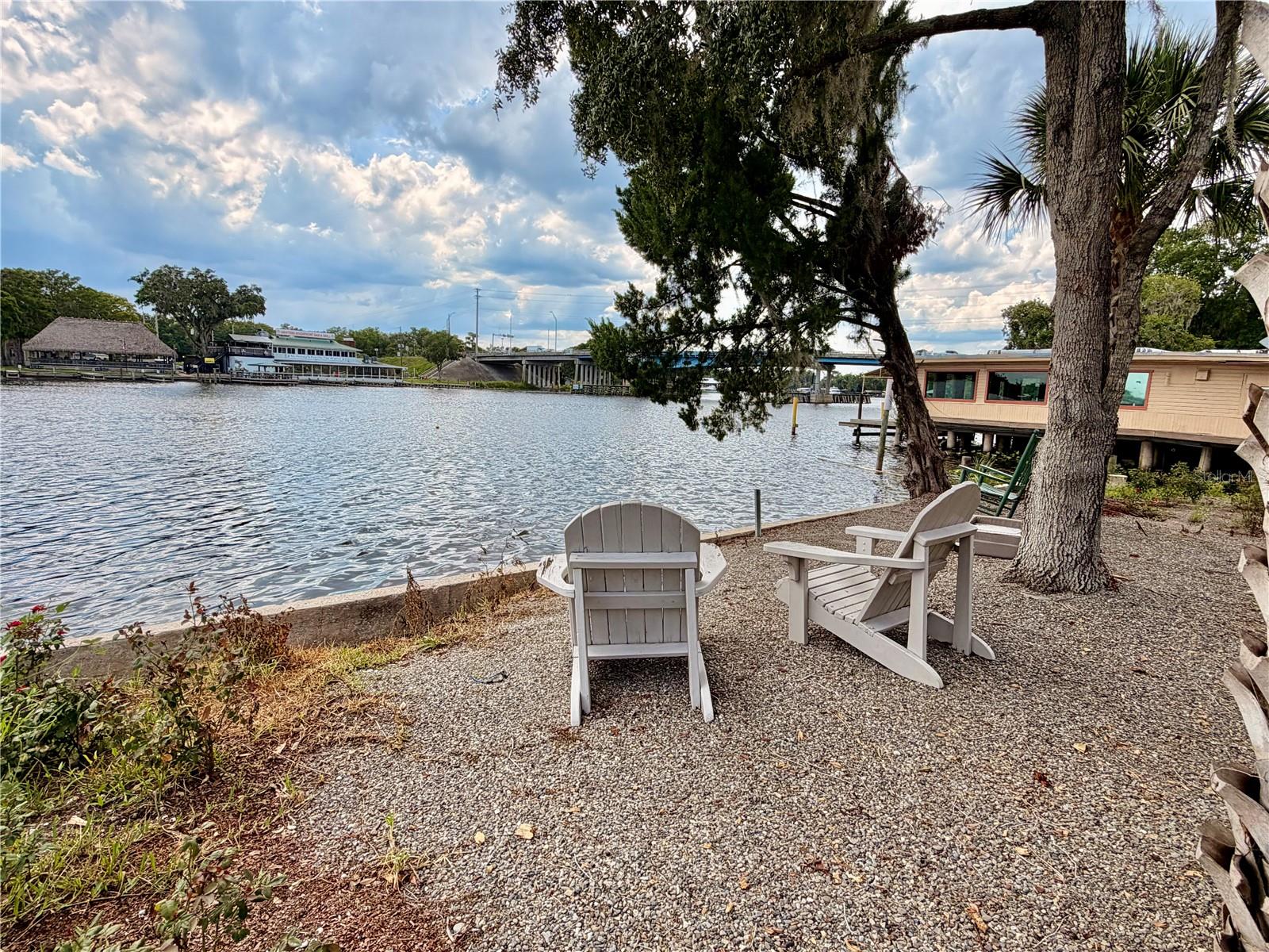 1570 RIVEREDGE COURT