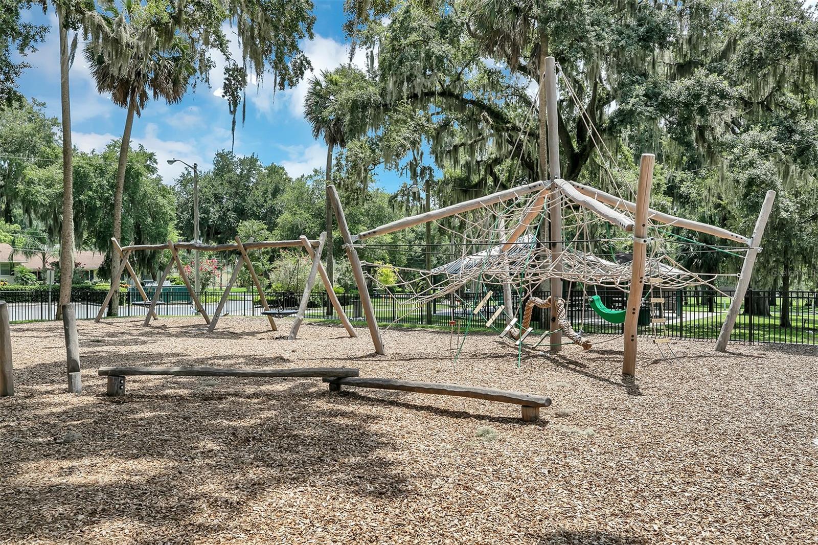 MOUNT DORA - Residential