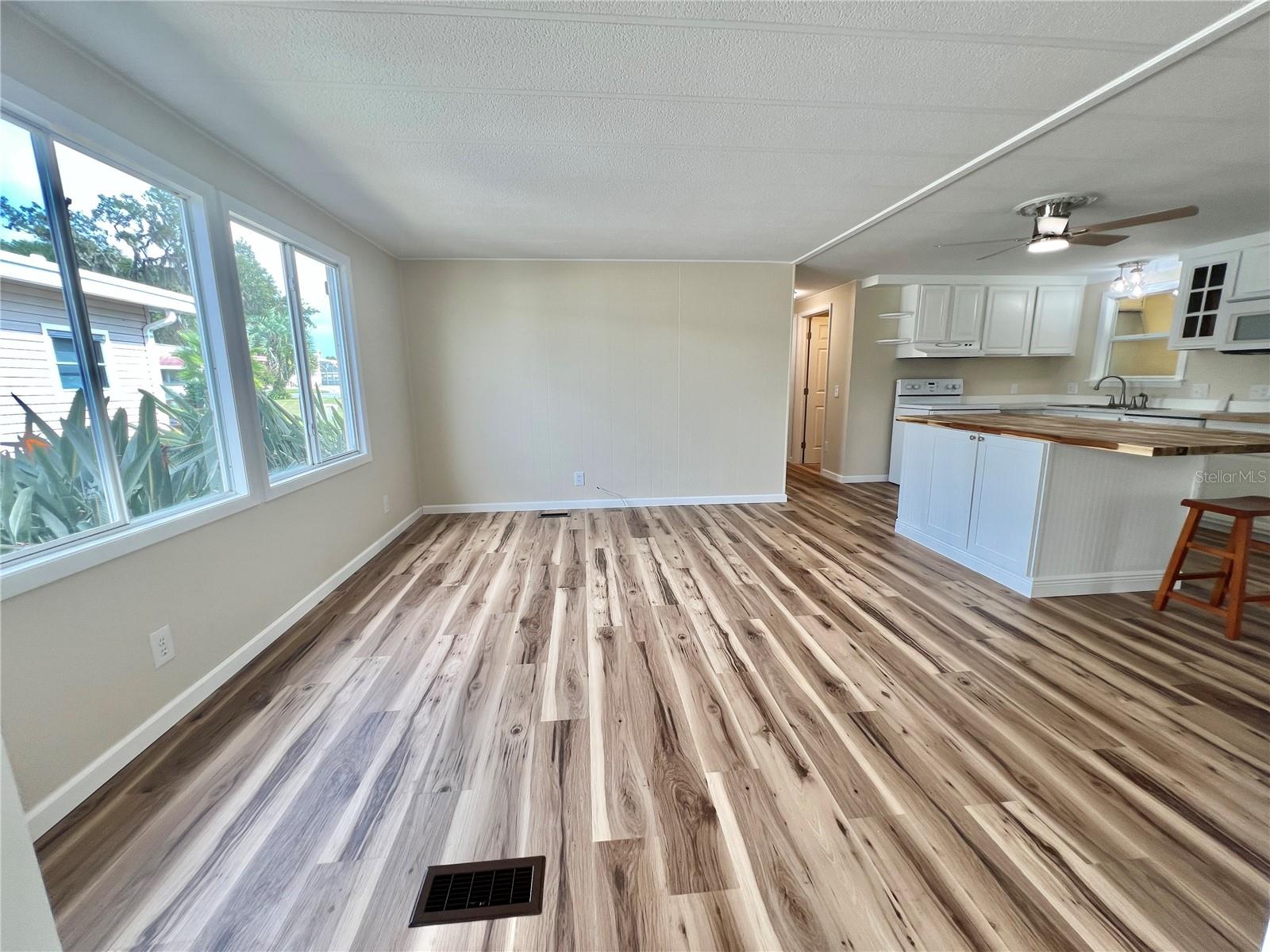 HAWTHORNE/LEESBURG - Residential