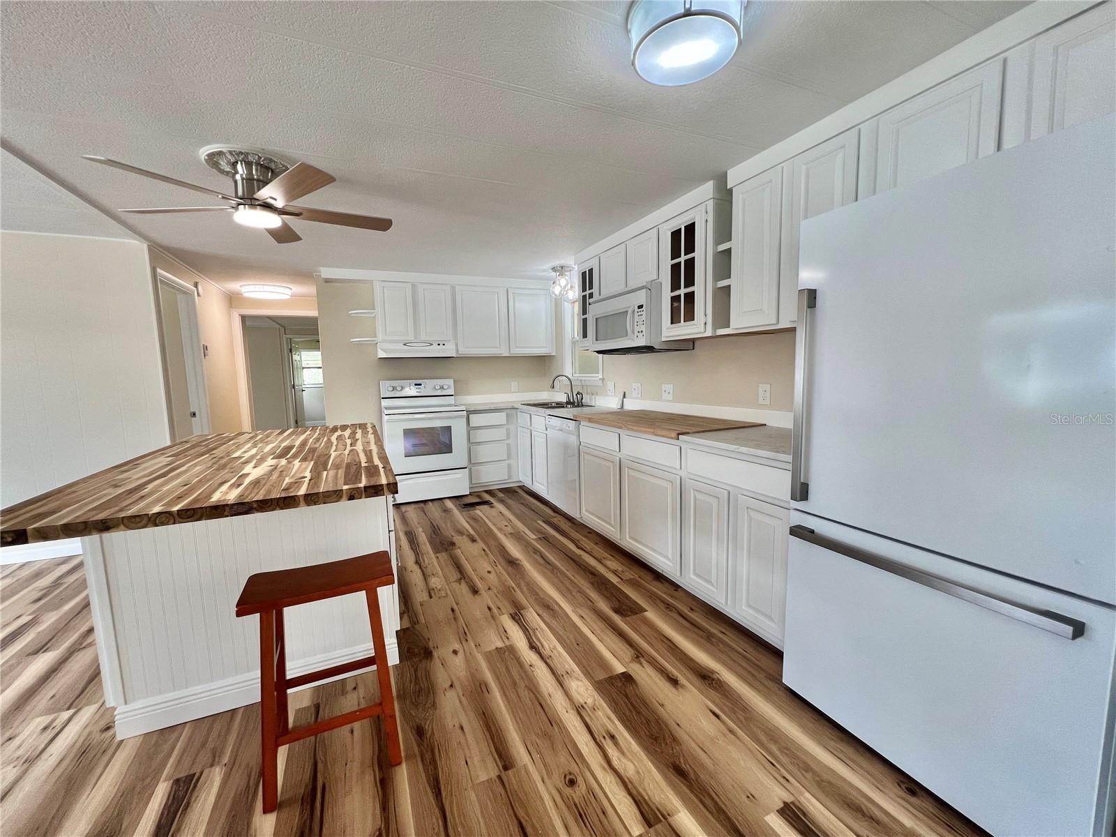 HAWTHORNE/LEESBURG - Residential
