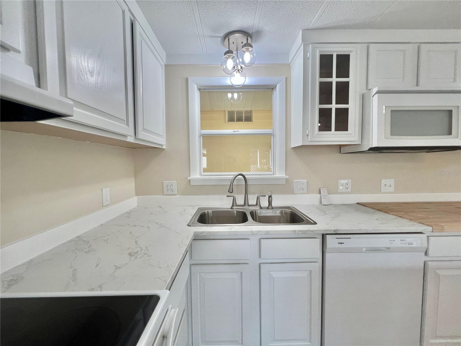 HAWTHORNE/LEESBURG - Residential
