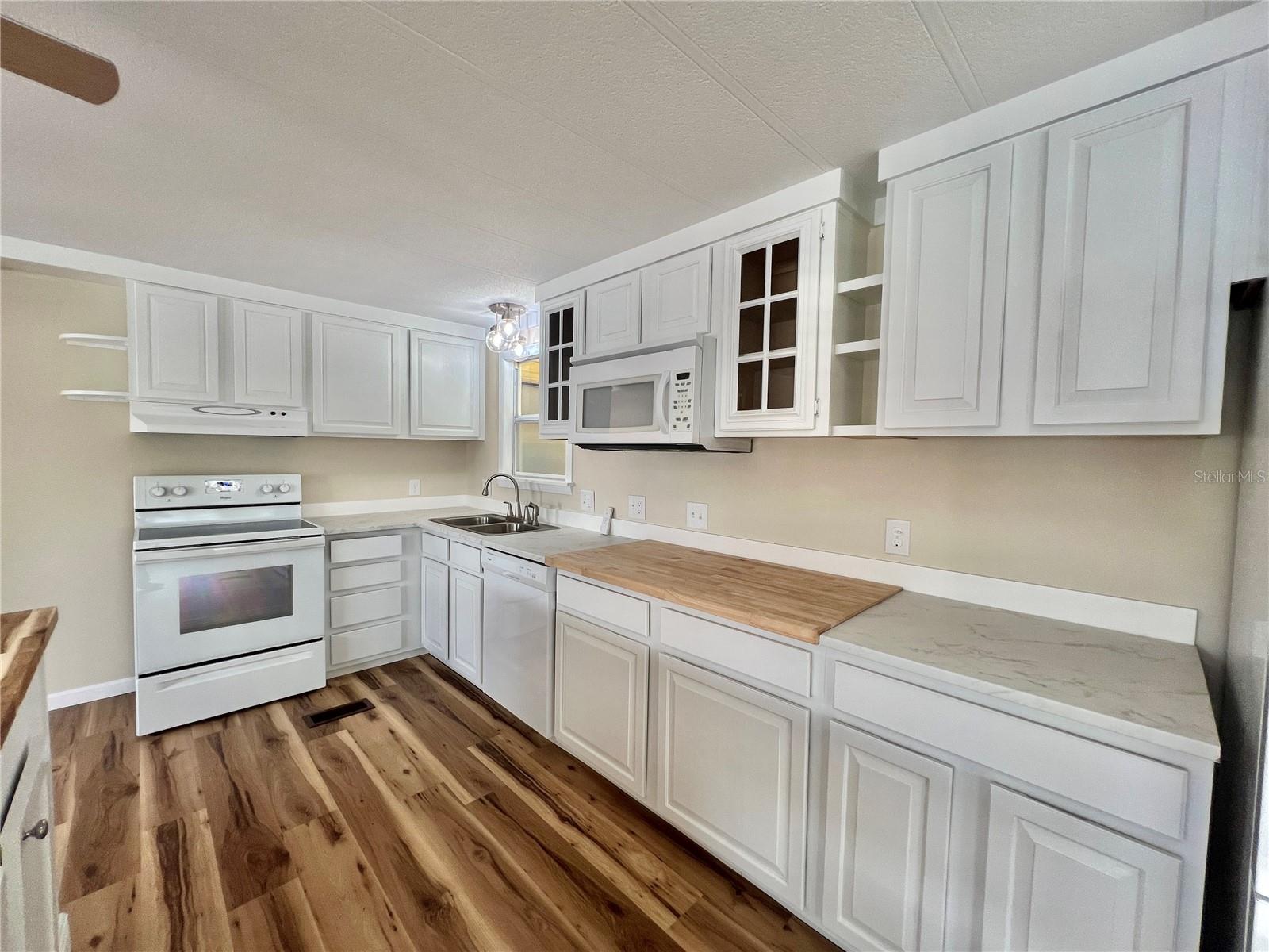 HAWTHORNE/LEESBURG - Residential