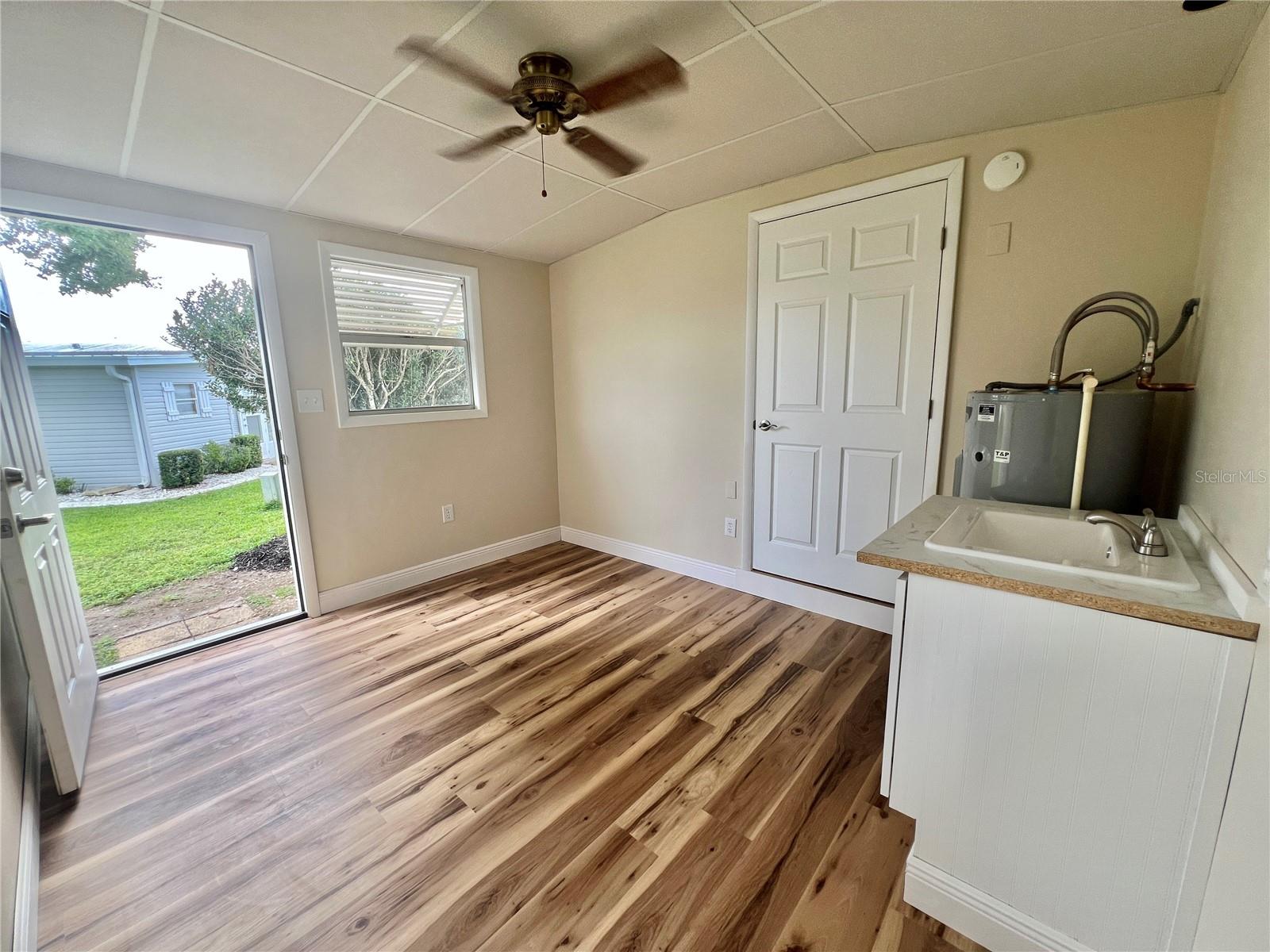 HAWTHORNE/LEESBURG - Residential