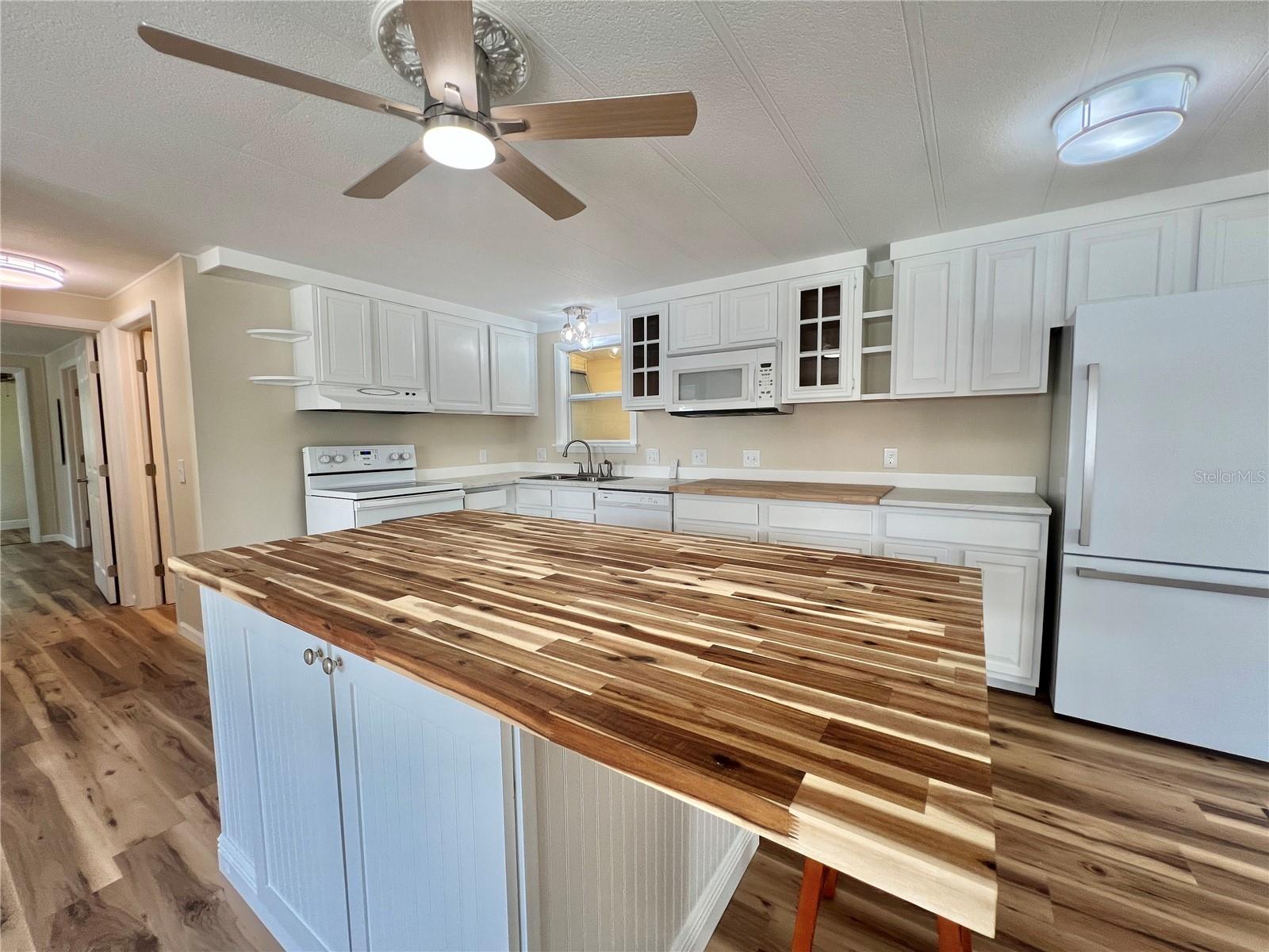 HAWTHORNE/LEESBURG - Residential