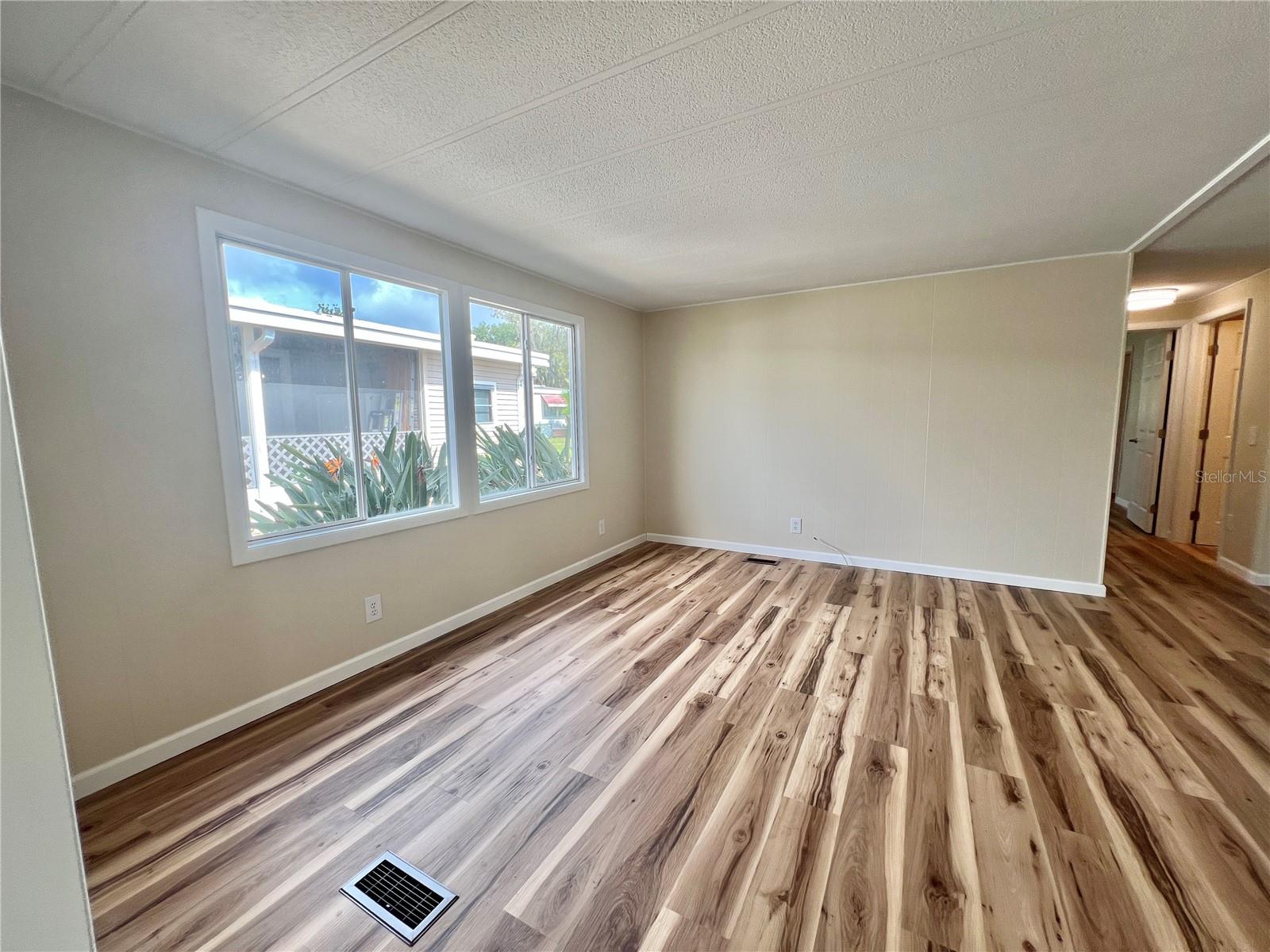 HAWTHORNE/LEESBURG - Residential