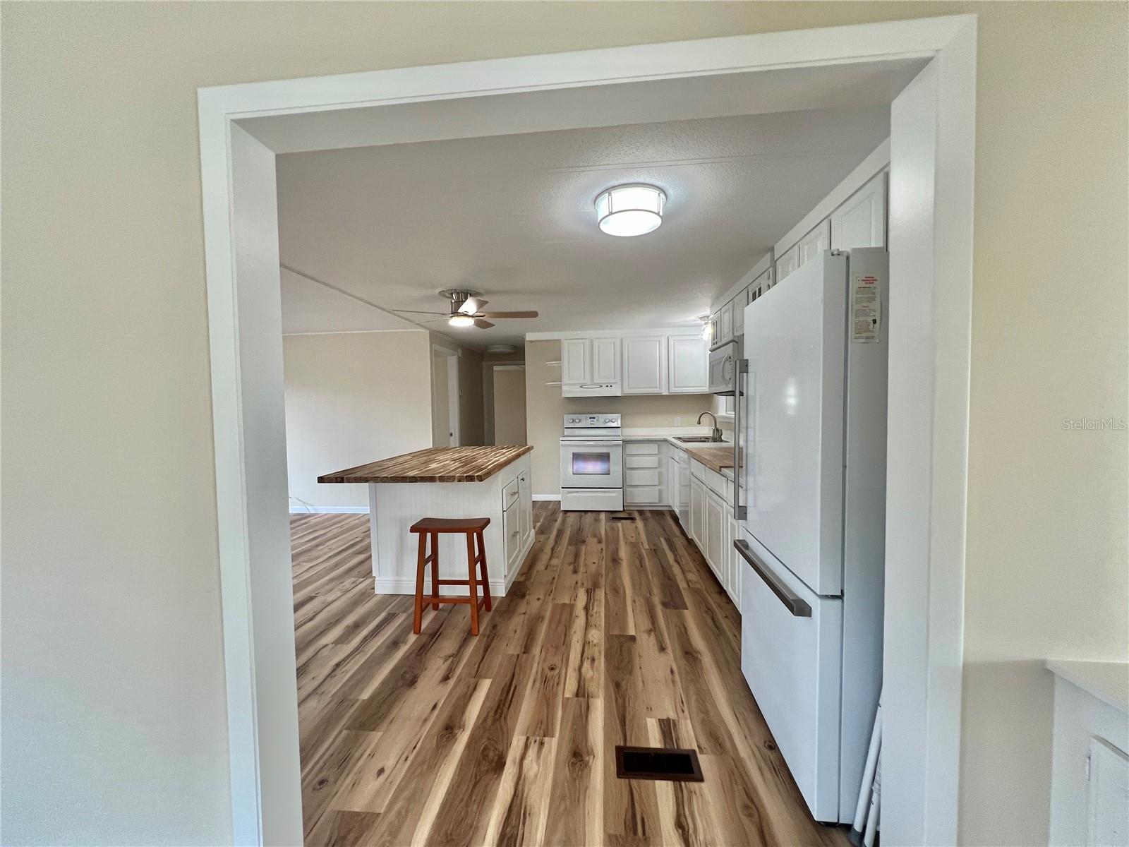 HAWTHORNE/LEESBURG - Residential