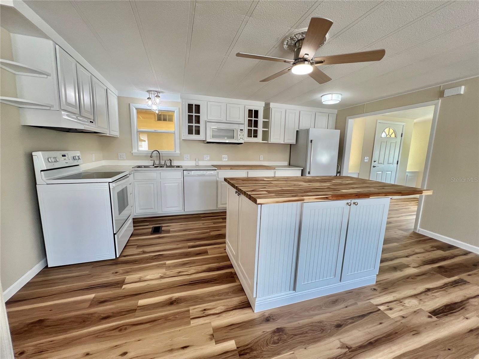 HAWTHORNE/LEESBURG - Residential