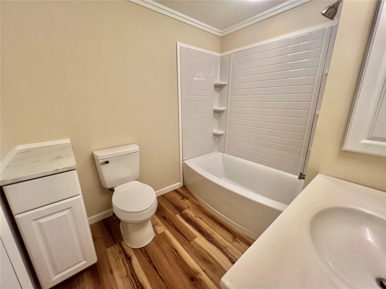 HAWTHORNE/LEESBURG - Residential