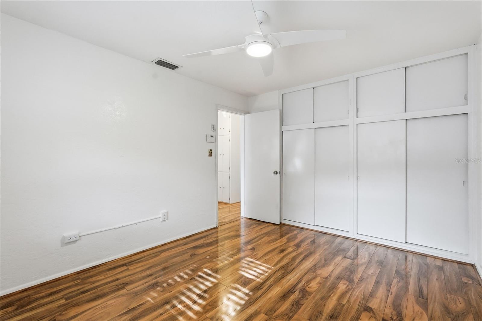 MEADOW LAWN 5TH ADD - Residential