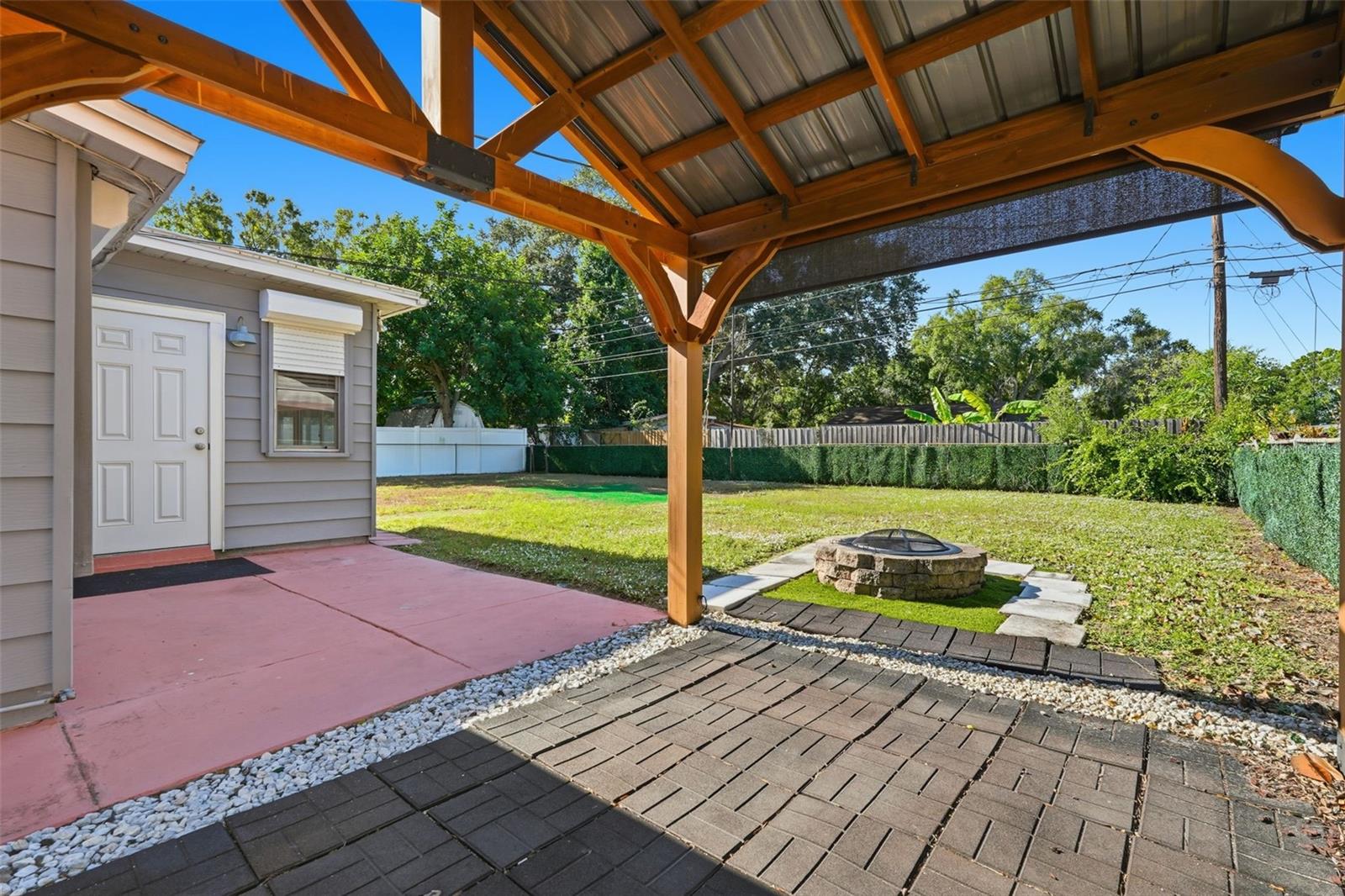 MEADOW LAWN 5TH ADD - Residential