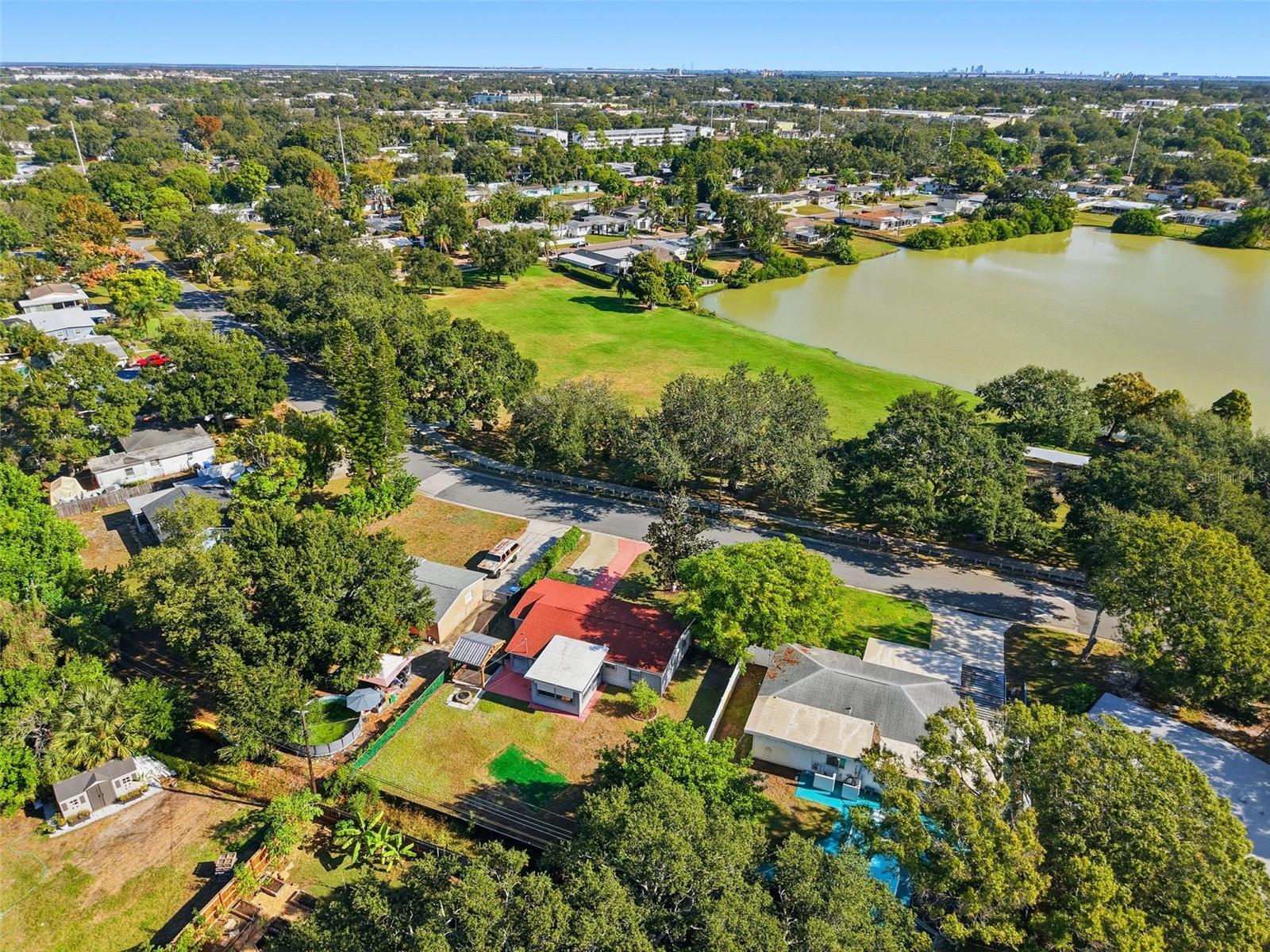 MEADOW LAWN 5TH ADD - Residential