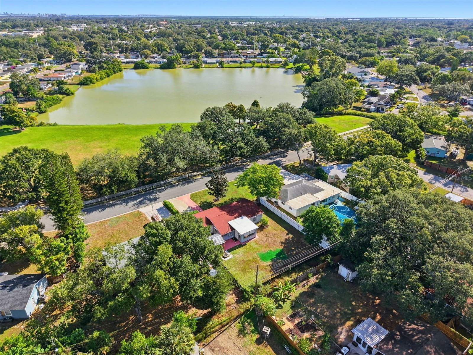 MEADOW LAWN 5TH ADD - Residential