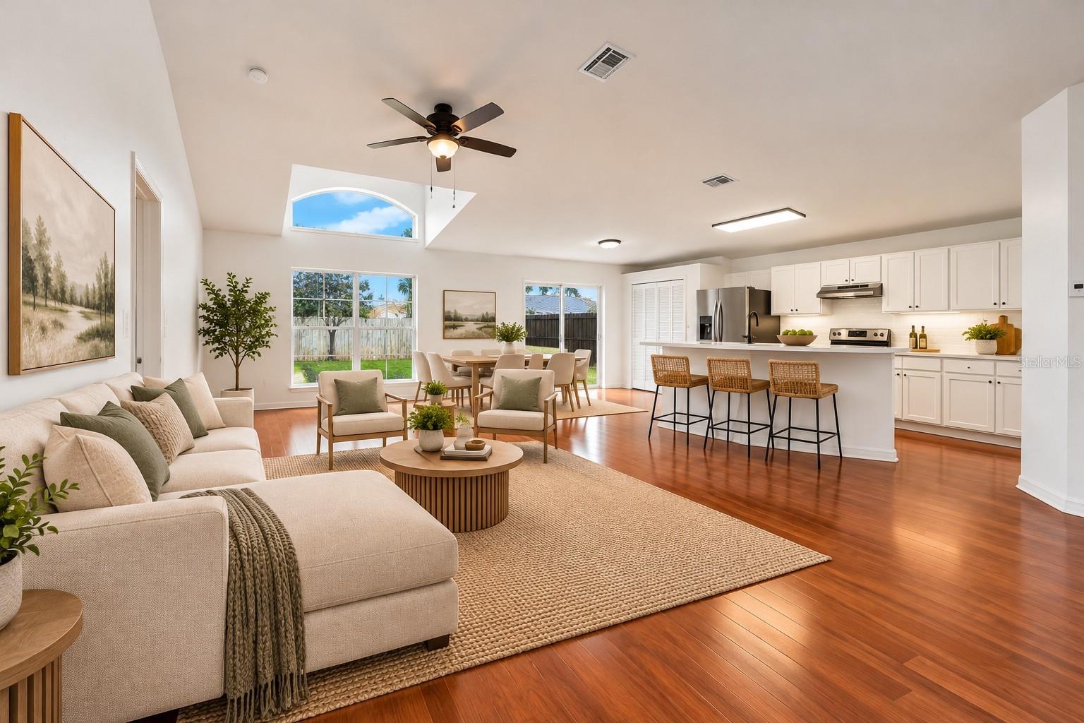 213 VERBENA ST